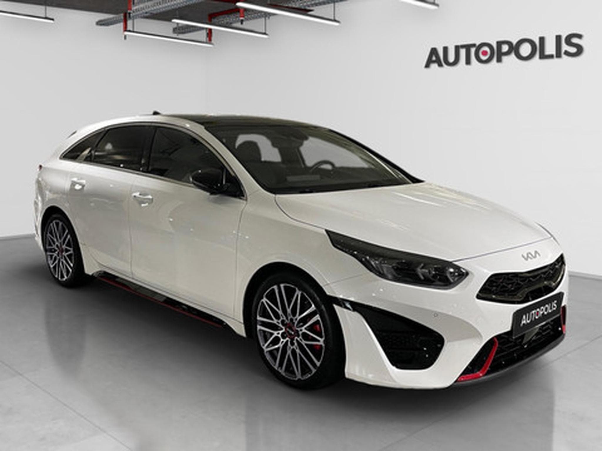 Kia ProCeed GT 1.6 T-GDI 204 DCT ISG (2023) - Photo 21