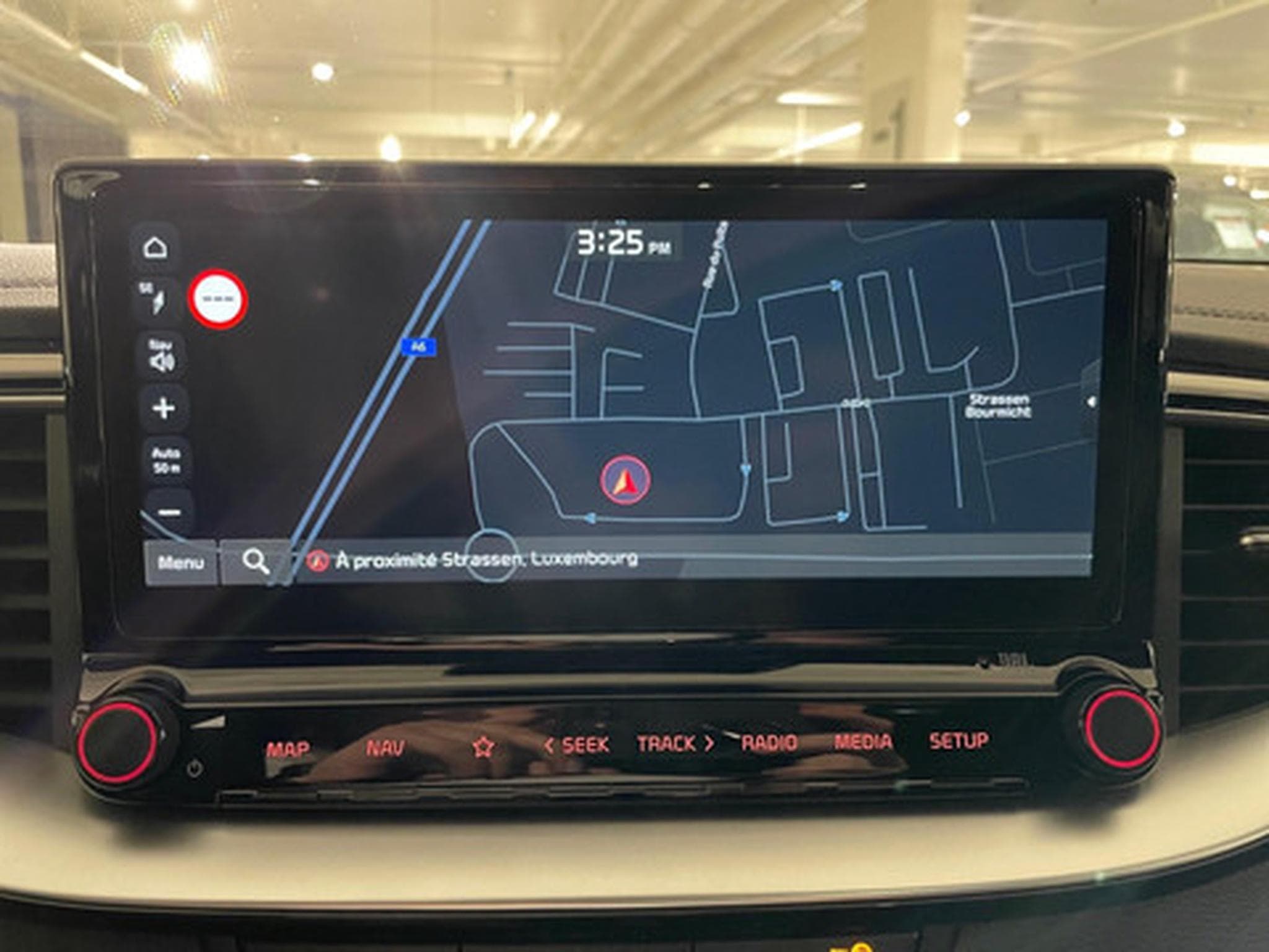Kia ProCeed GT 1.6 T-GDI 204 DCT ISG (2023) - Photo 3
