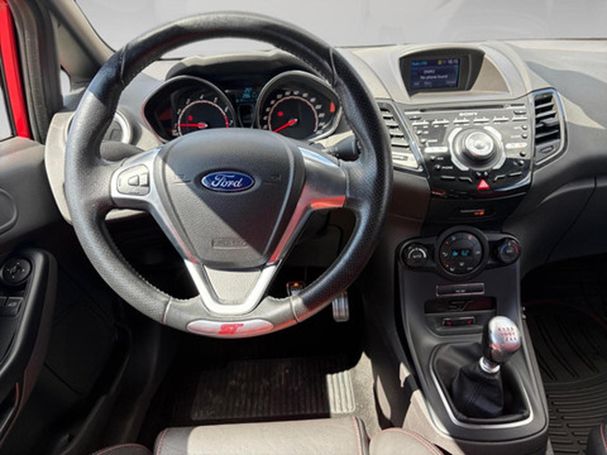 Ford Fiesta 1.6i Ecoboost 134kW ST2 (2016) - Foto 7