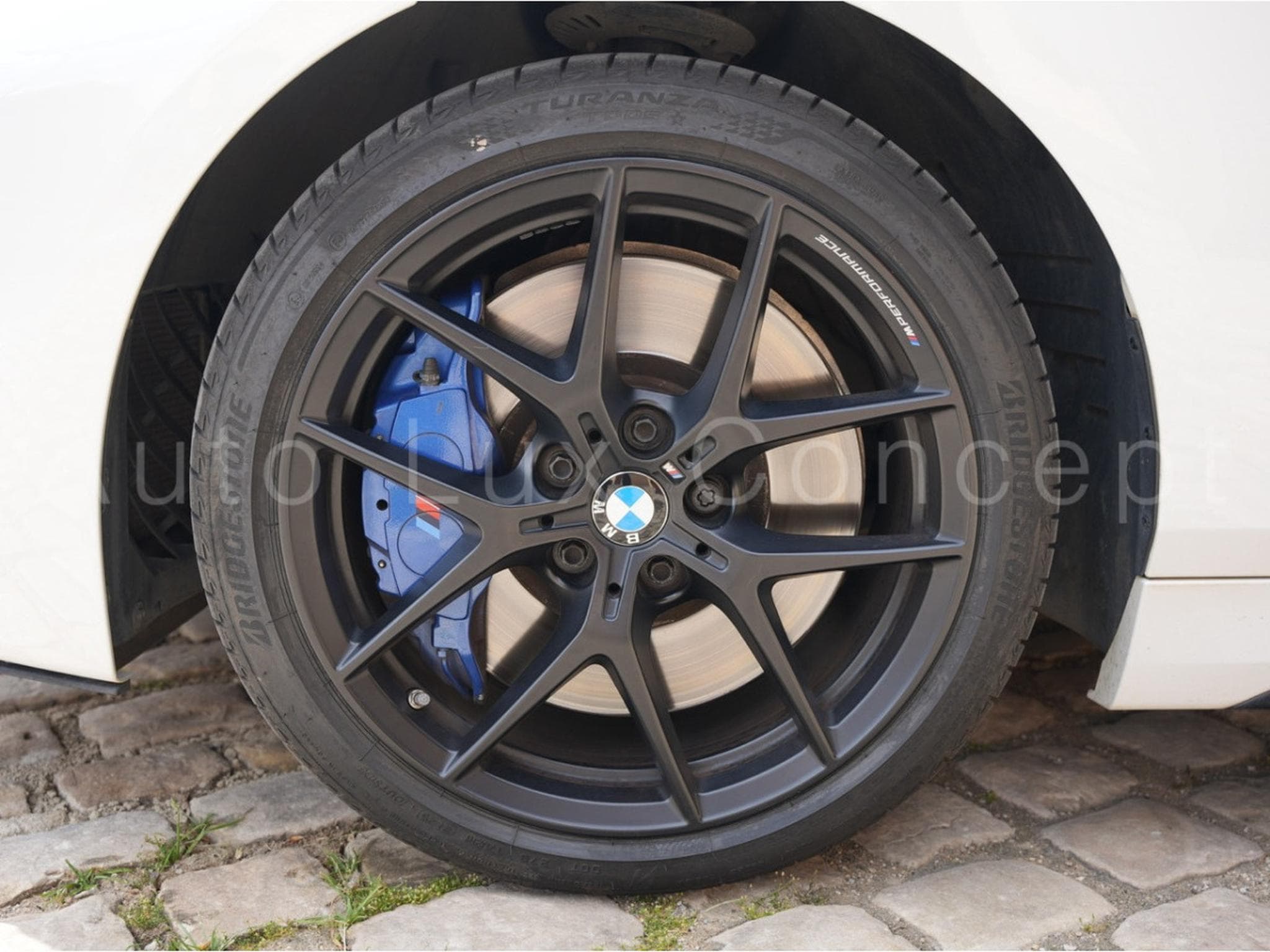 BMW M135 i xDrive (2019) - Photo 11