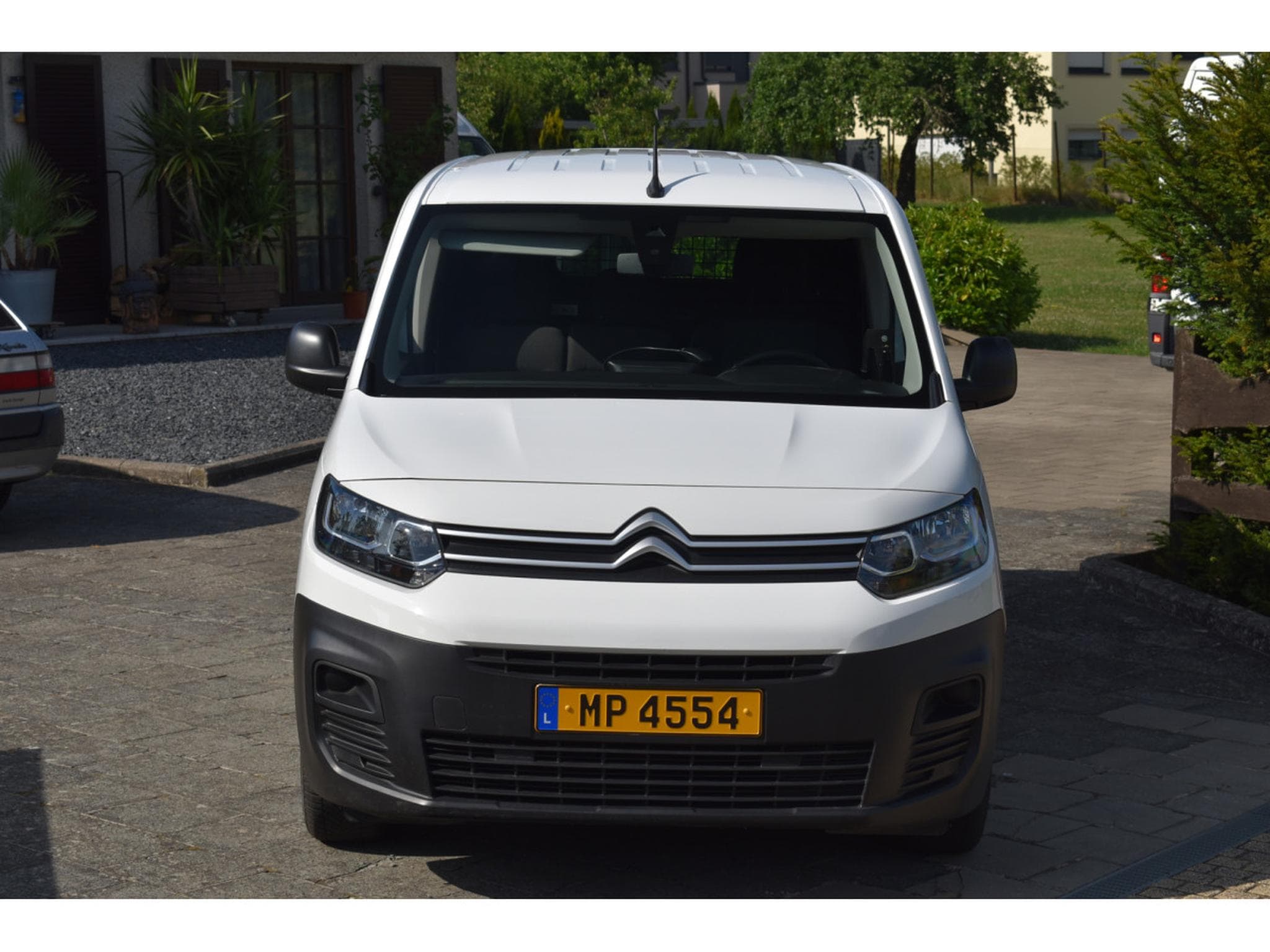 Citroën Berlingo 1,5 DCi 100 maxi 3 places très bon état (2021) - Photo 2