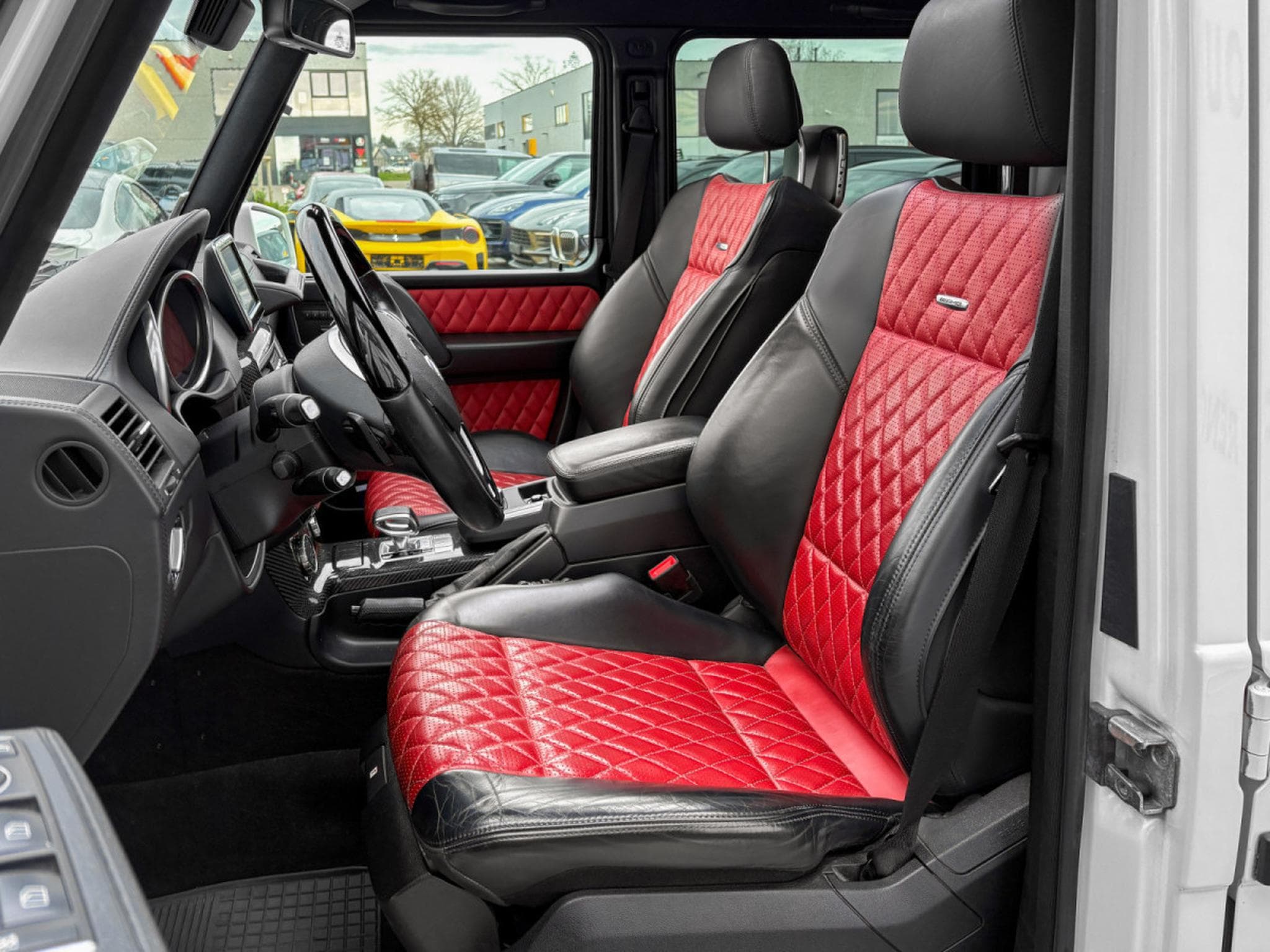 Mercedes G 63 AMG G63 AMG DESIGNO/DISTRO+/MULTMEDIA/VOLL (2015) - Foto 19