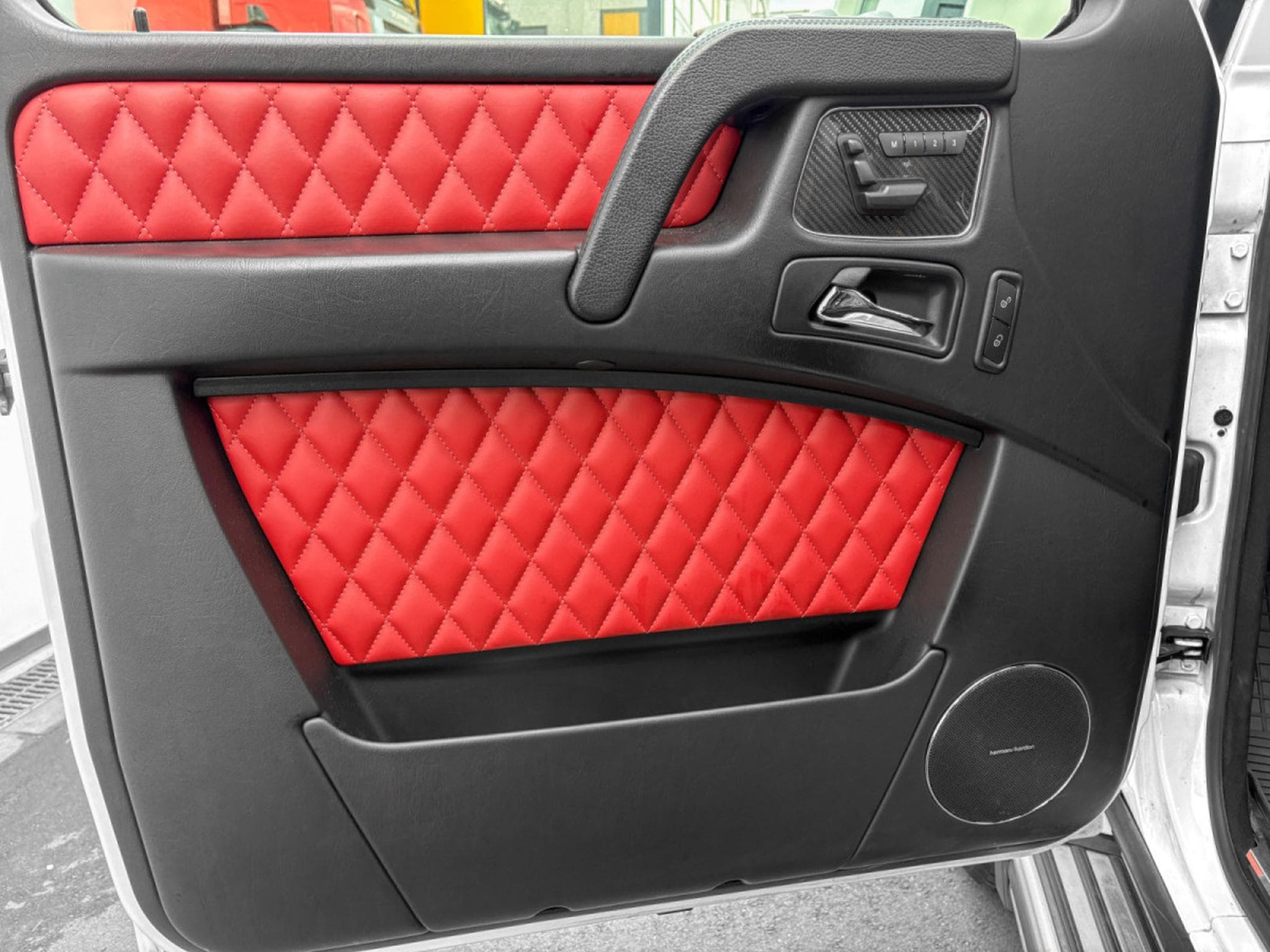 Mercedes G 63 AMG G63 AMG DESIGNO/DISTRO+/MULTMEDIA/VOLL (2015) - Foto 9