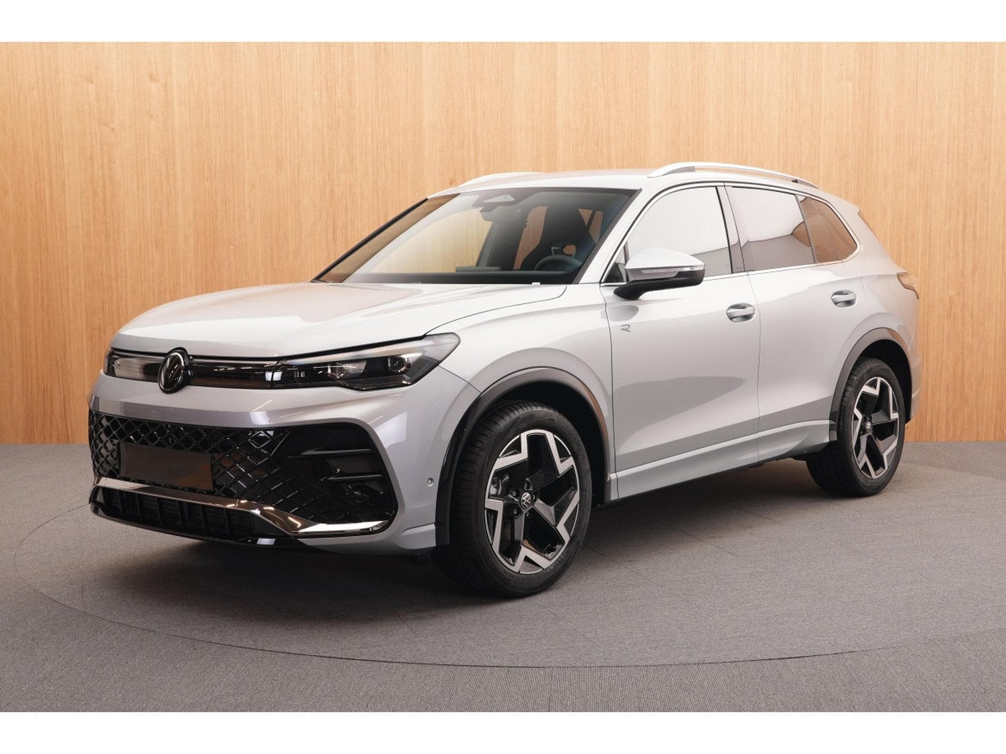 VW Tiguan R-Line 1.5 eTSI 110KW-150CV DSG7 - Garantie 5 ans/100.000 Km (2025) - Photo 3
