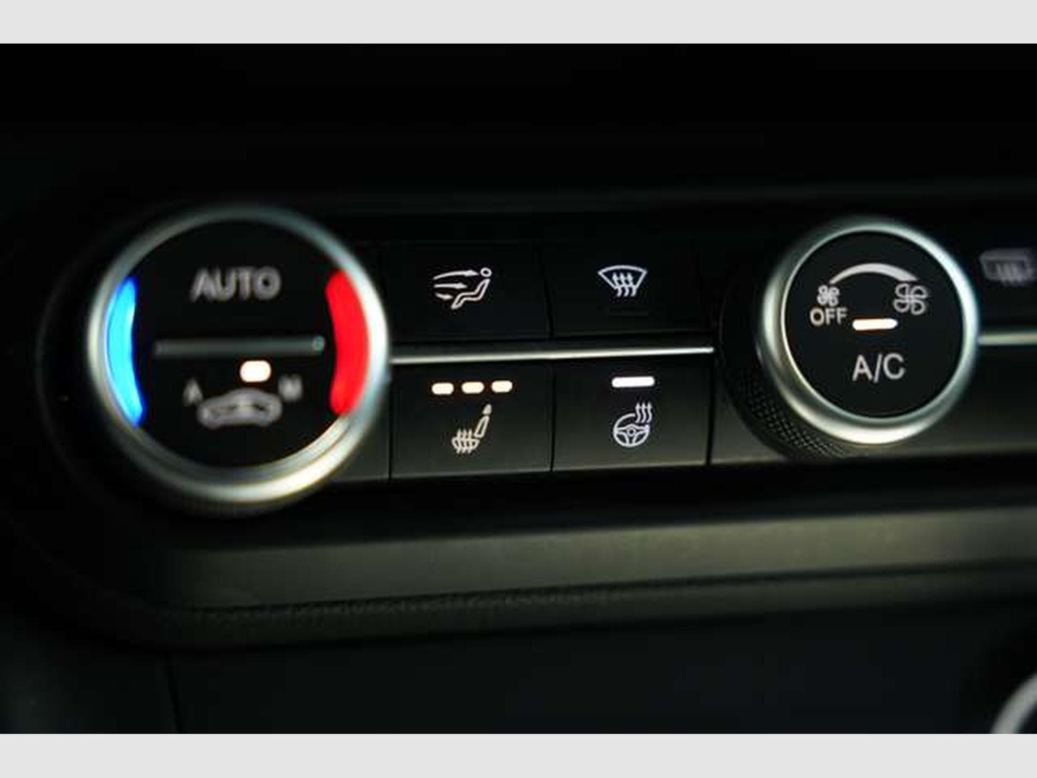 Alfa-Romeo Stelvio Veloce Q4 *20 Zoll *ACC *Kamera *Digital (2020) - Photo 31
