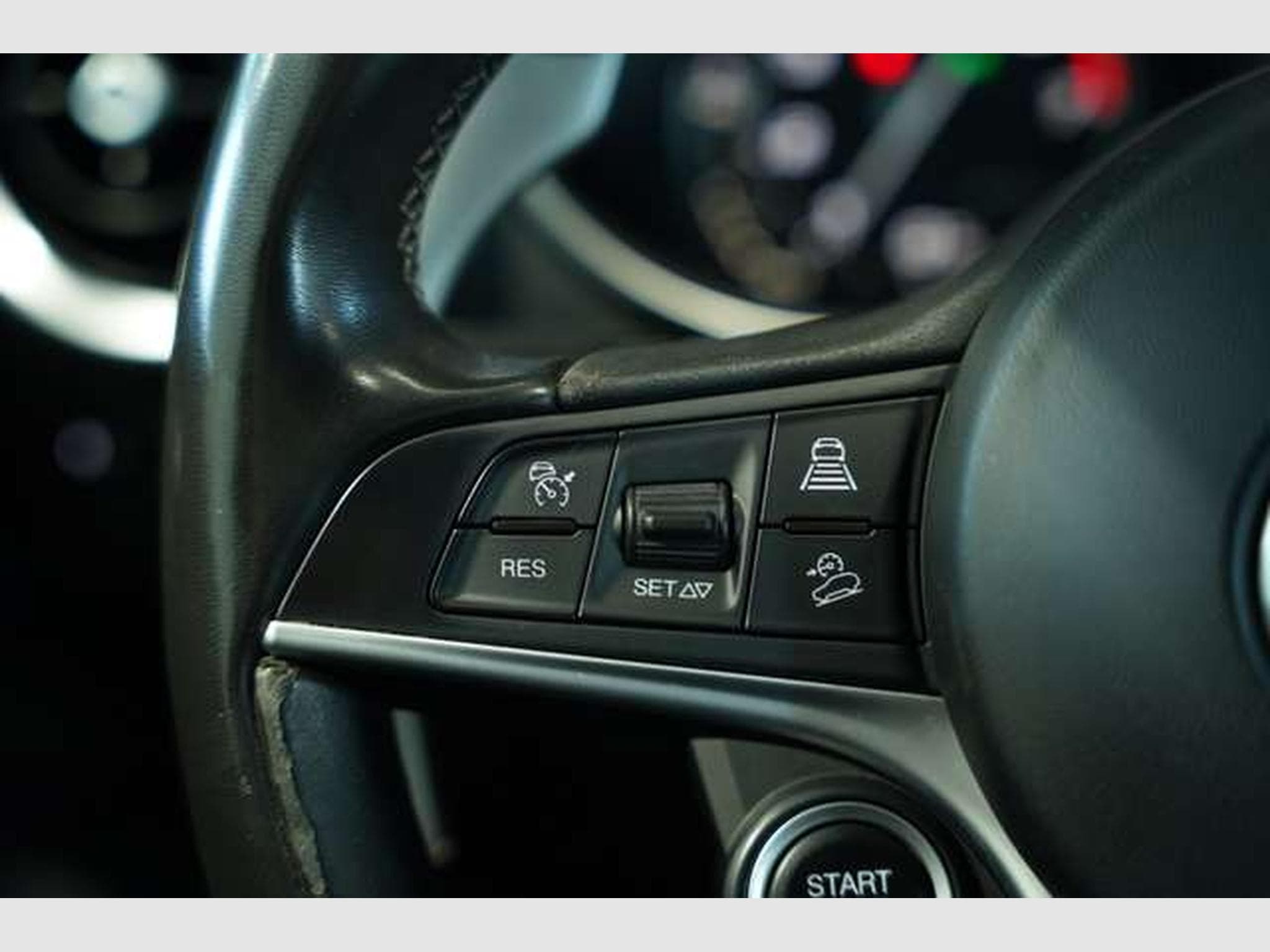 Alfa-Romeo Stelvio Veloce Q4 *20 Zoll *ACC *Kamera *Digital (2020) - Photo 41