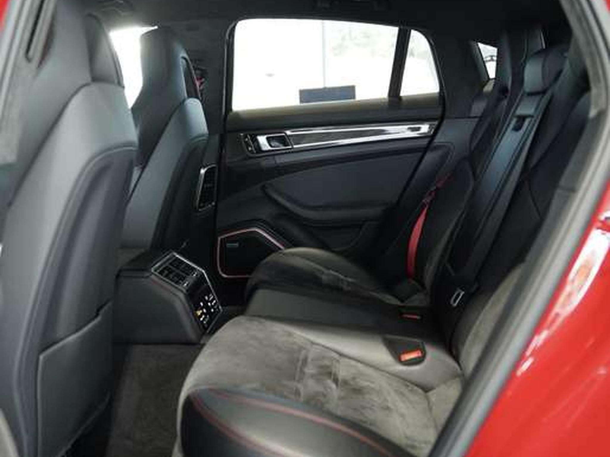 Porsche Panamera GTS *2.H *21 *Sport-Design *HUD *Pano (2019) - Photo 31