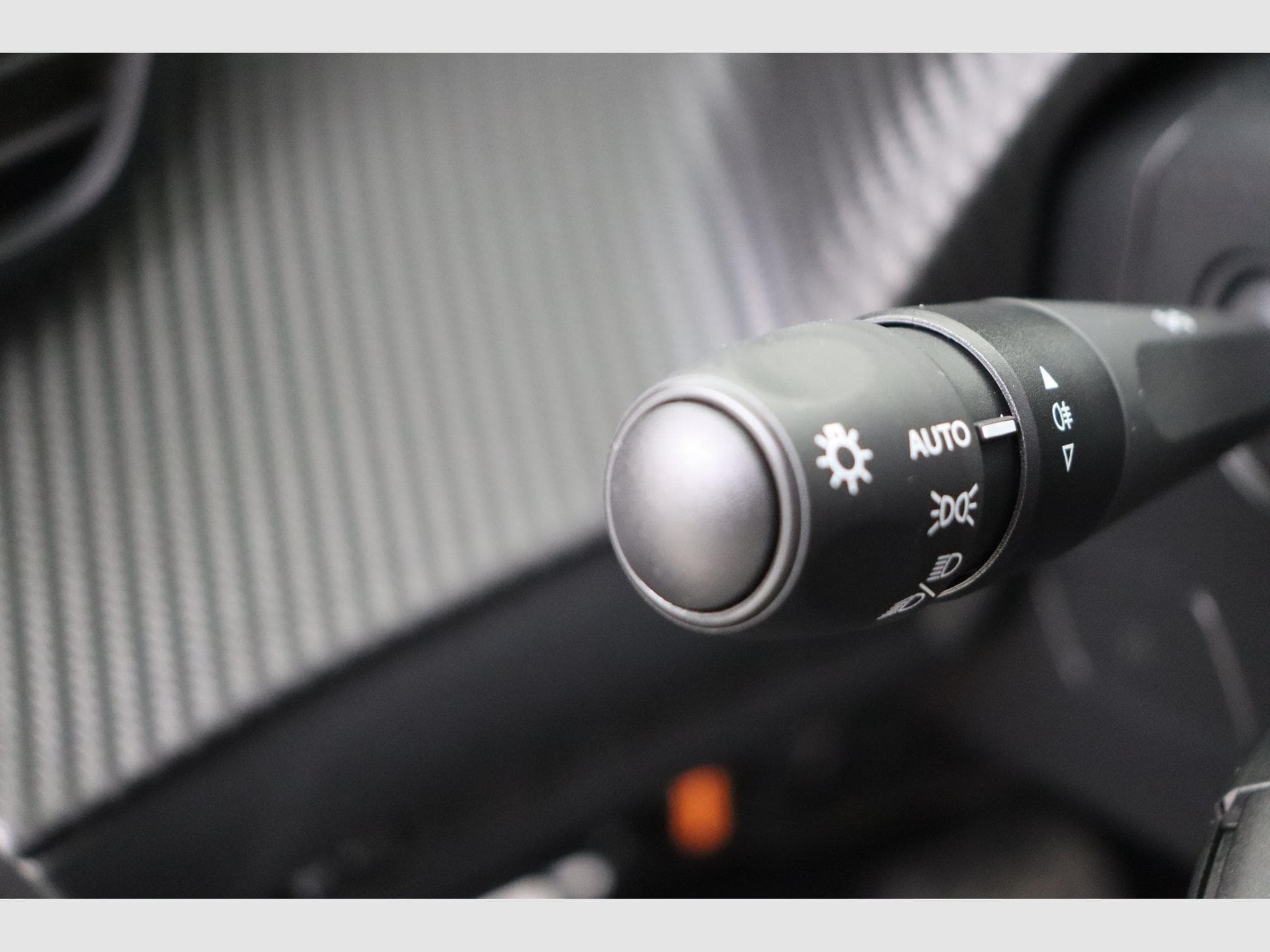 Peugeot 2008 Allure (2025) - Photo 18
