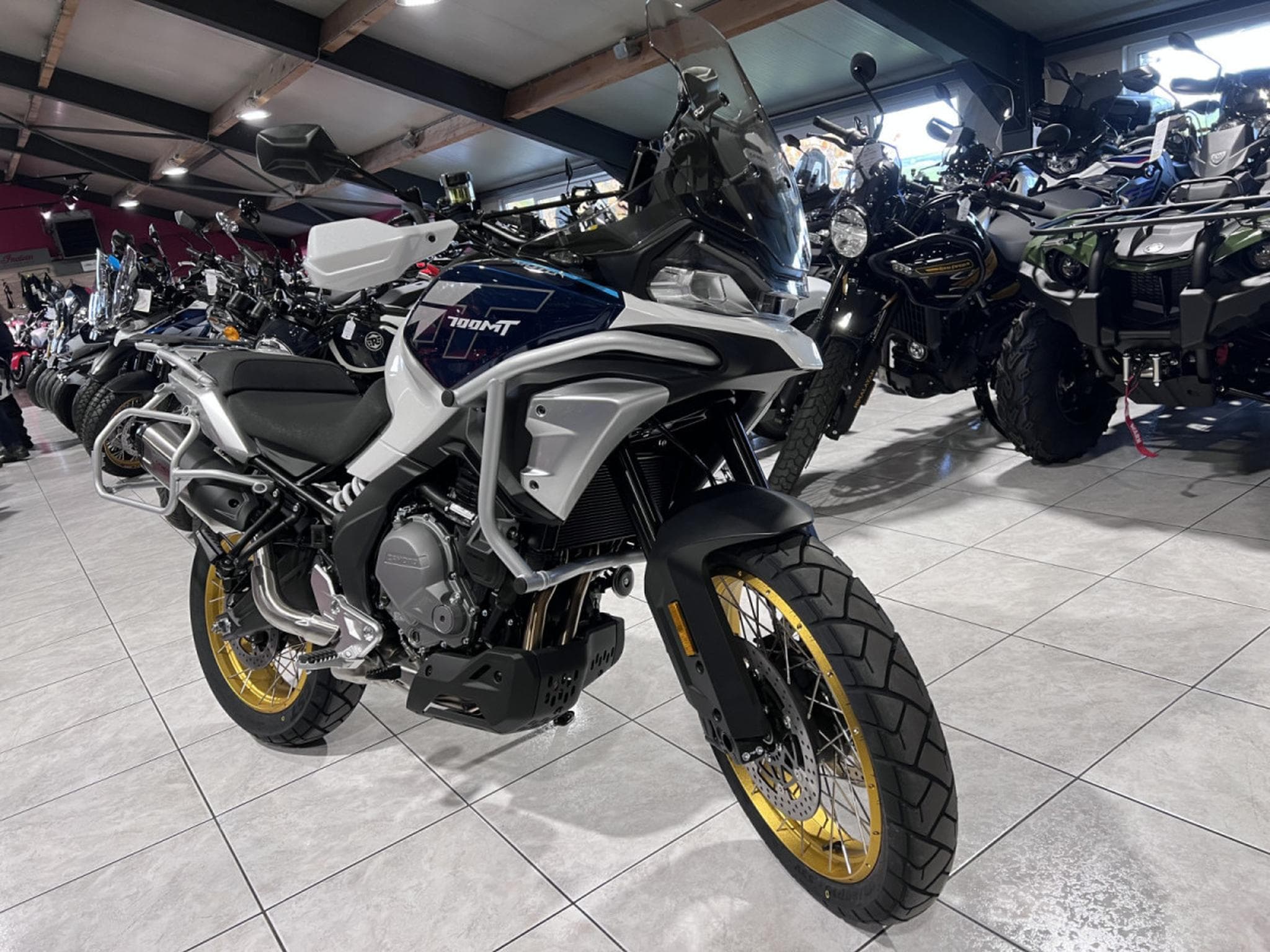 CF Moto 700 MT ADV (2026) - Foto 7