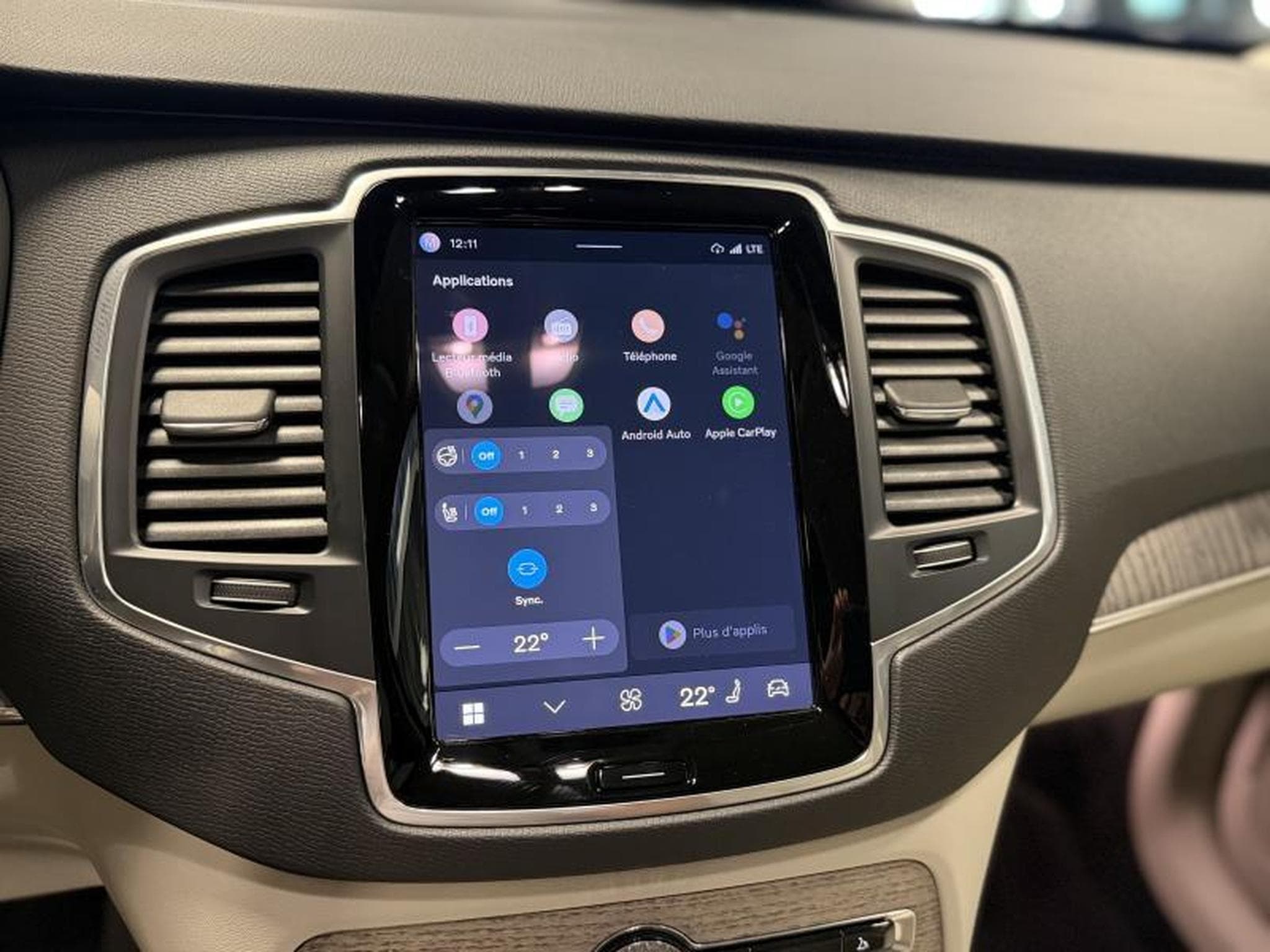 Volvo XC90 B5 AWD CORE MILD HYBRID (2023) - Photo 14