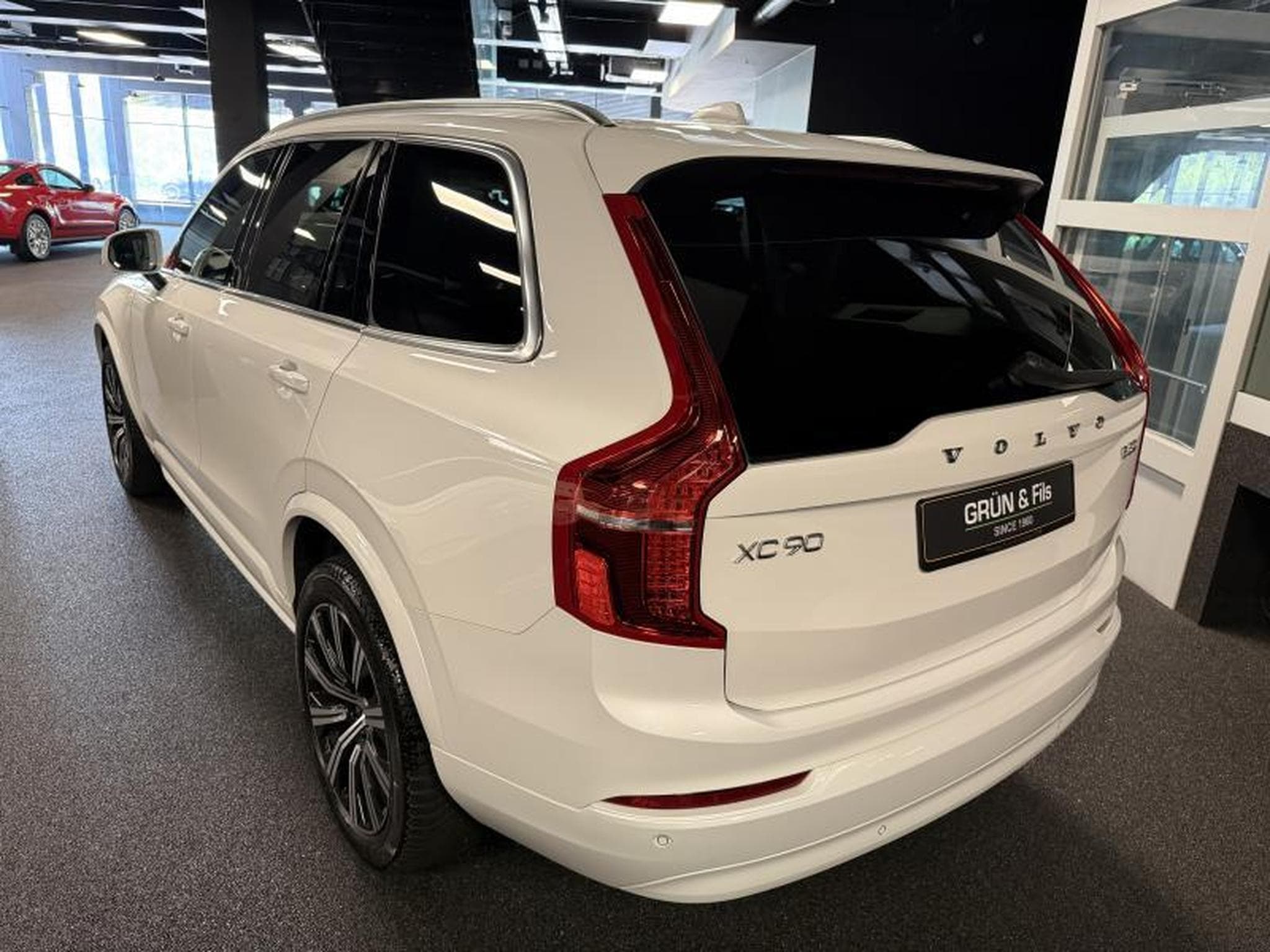 Volvo XC90 B5 AWD CORE MILD HYBRID (2023) - Photo 5