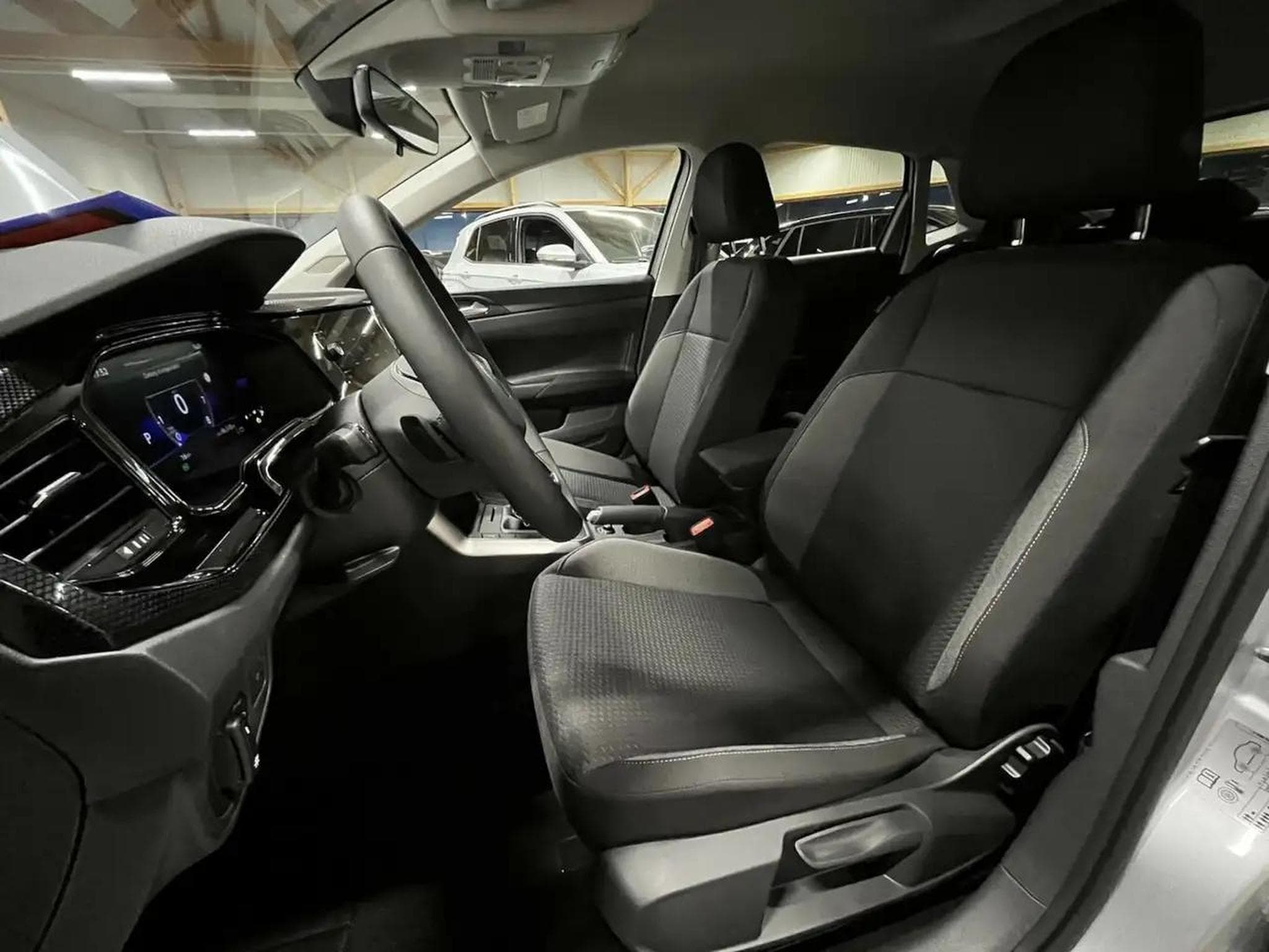 VW Polo (2025) - Photo 9