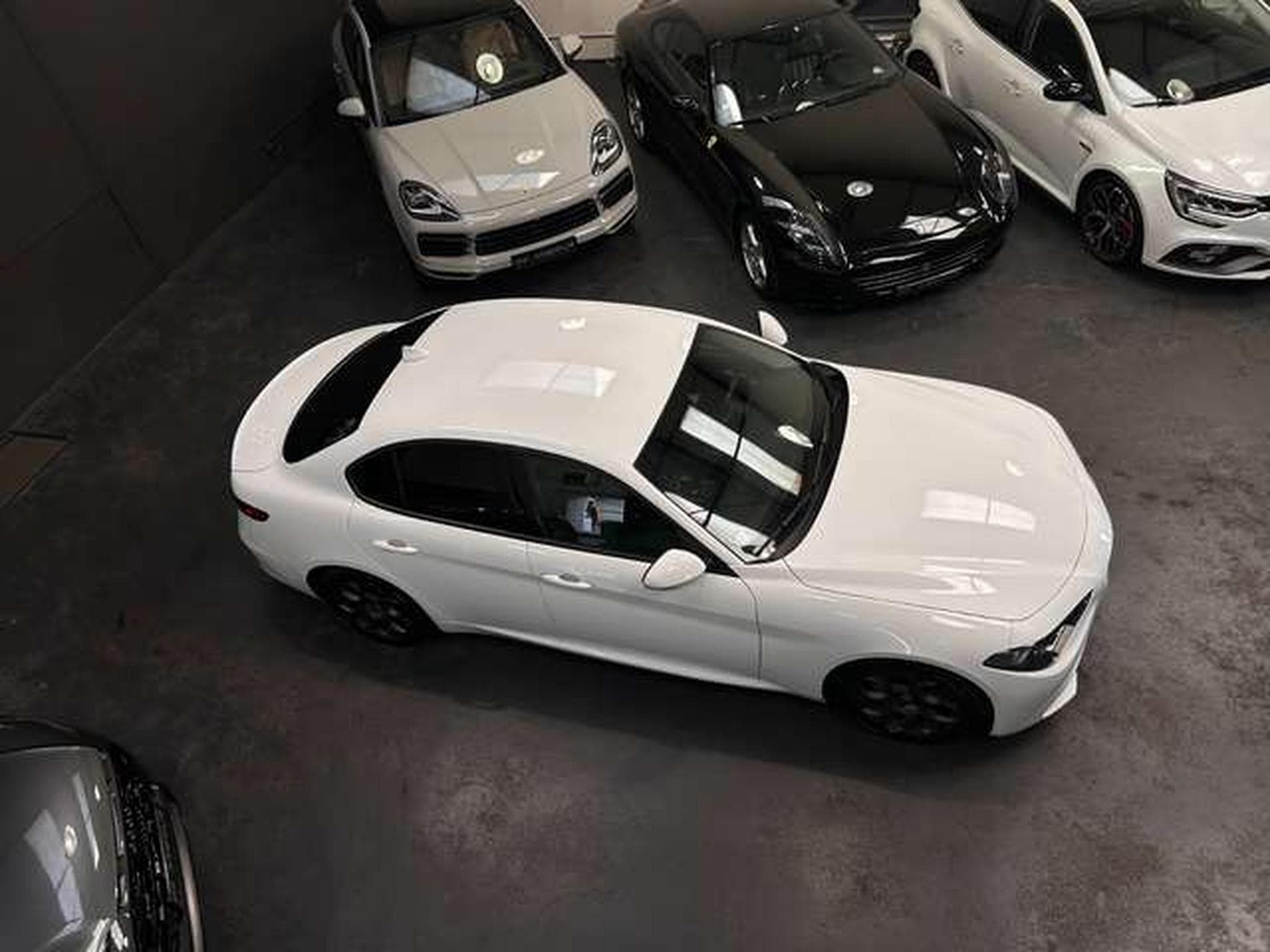 Alfa-Romeo Giulia 2.2 JTM 150 SUPER (2018) - Foto 2