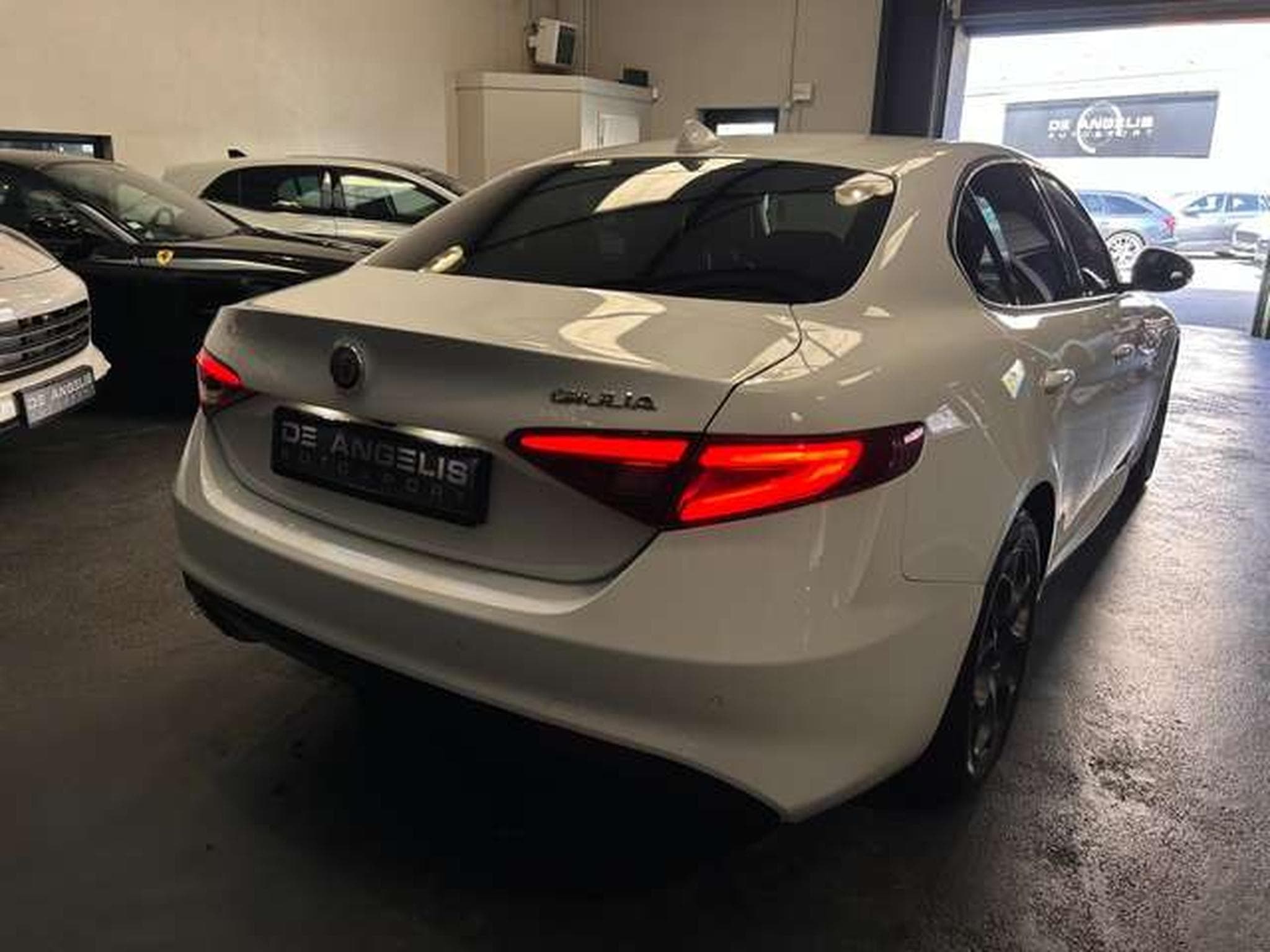 Alfa-Romeo Giulia 2.2 JTM 150 SUPER (2018) - Foto 5