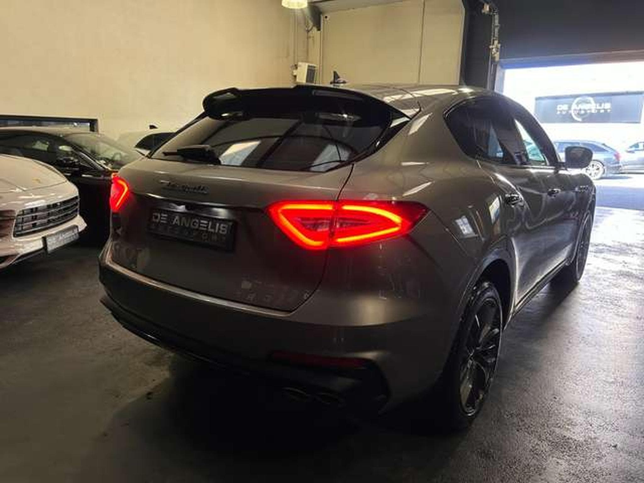 Maserati Levante 3.0 V6 250 GRANLUSSO (2019) - Foto 5