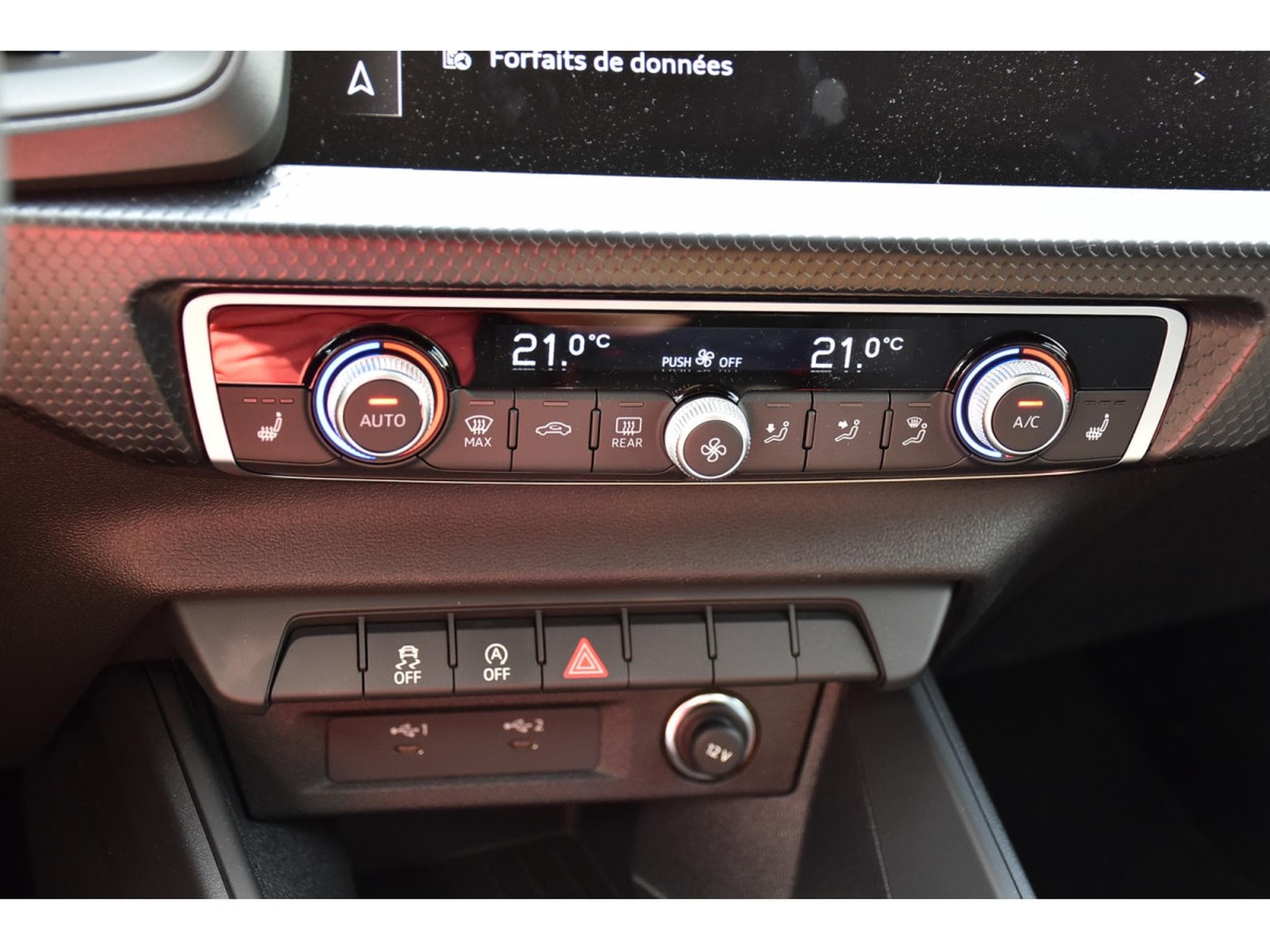 Audi A1 Sportback 25 TFSI Advanced S-Tronic SG CHFF CLIMA LED 1°MAIN (2026) - Photo 17