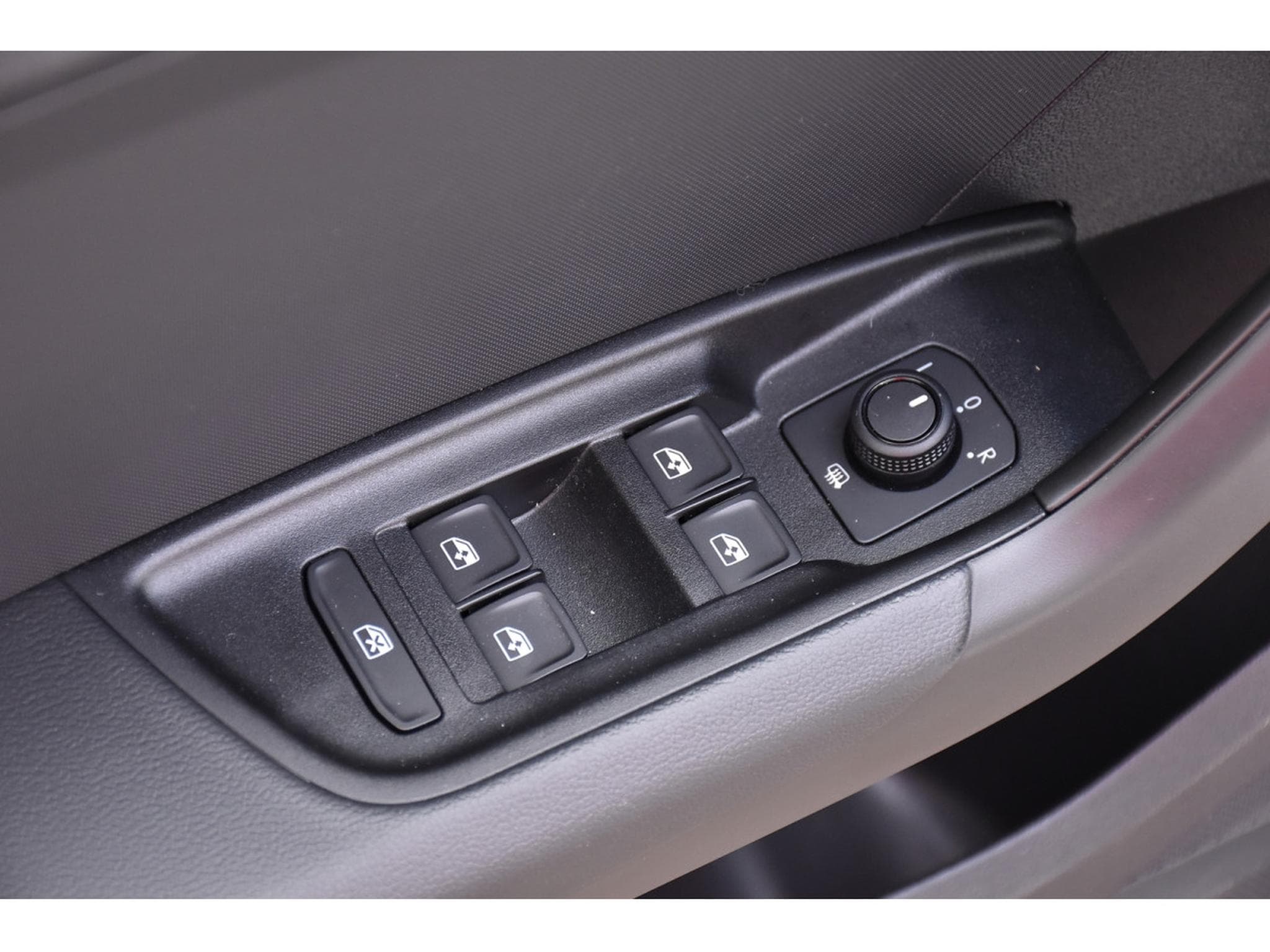 Audi A1 Sportback 25 TFSI Advanced S-Tronic SG CHFF CLIMA LED 1°MAIN (2026) - Photo 21