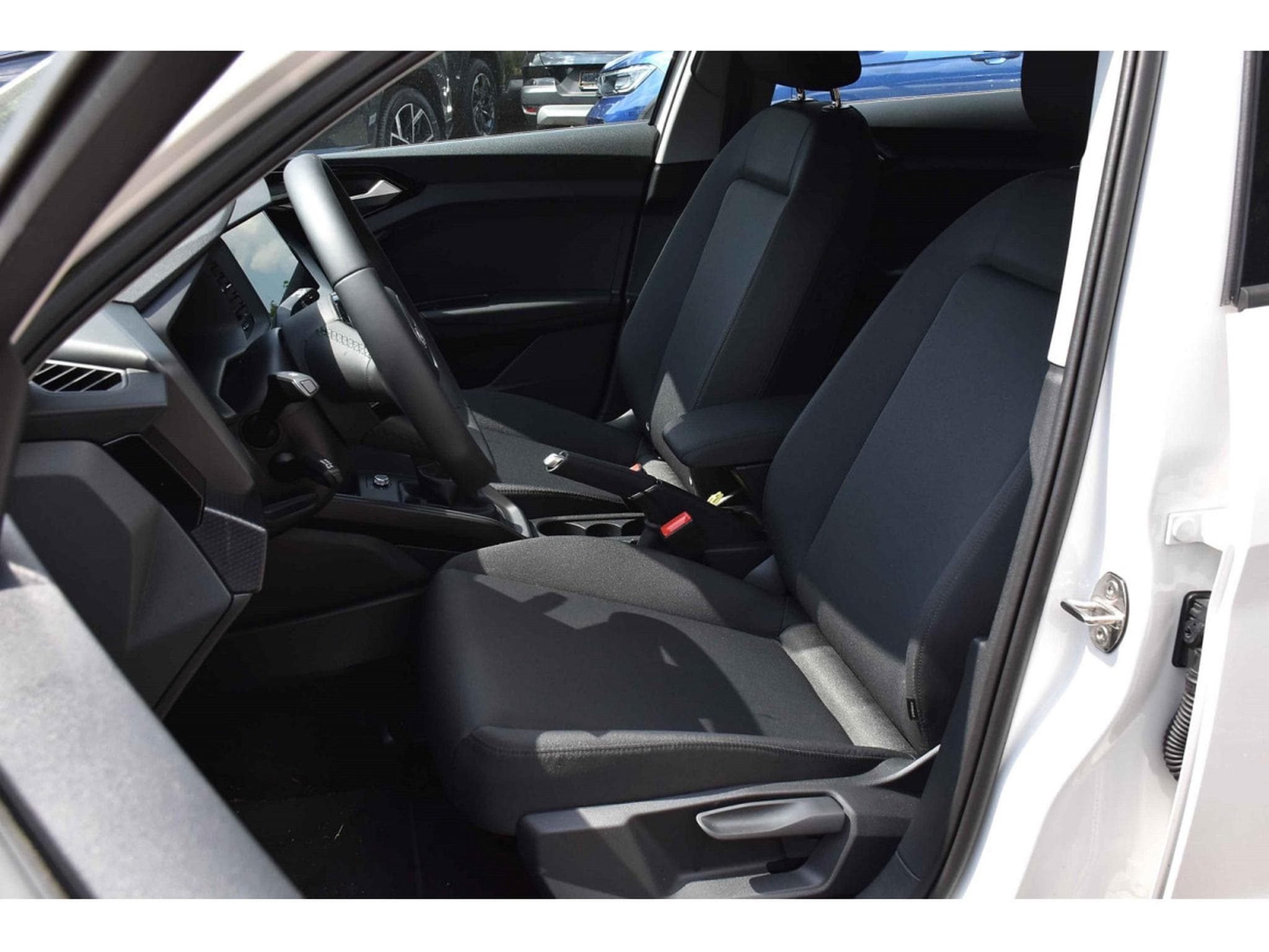 Audi A1 Sportback 25 TFSI Advanced S-Tronic SG CHFF CLIMA LED 1°MAIN (2026) - Photo 6