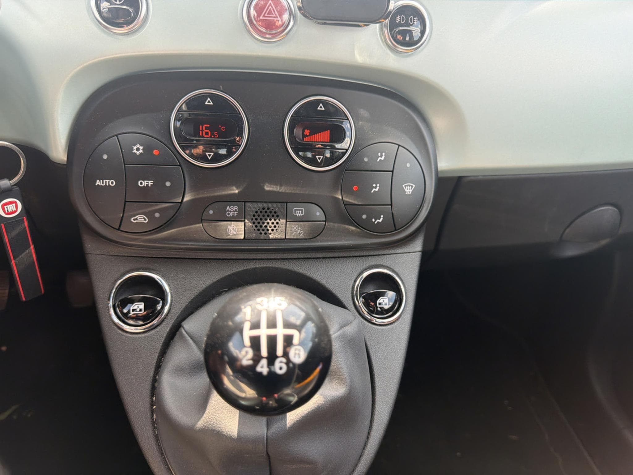 Fiat 500 1.0 HYBRIDE Launch Edition 70CV BPM6 (2021) - Photo 6