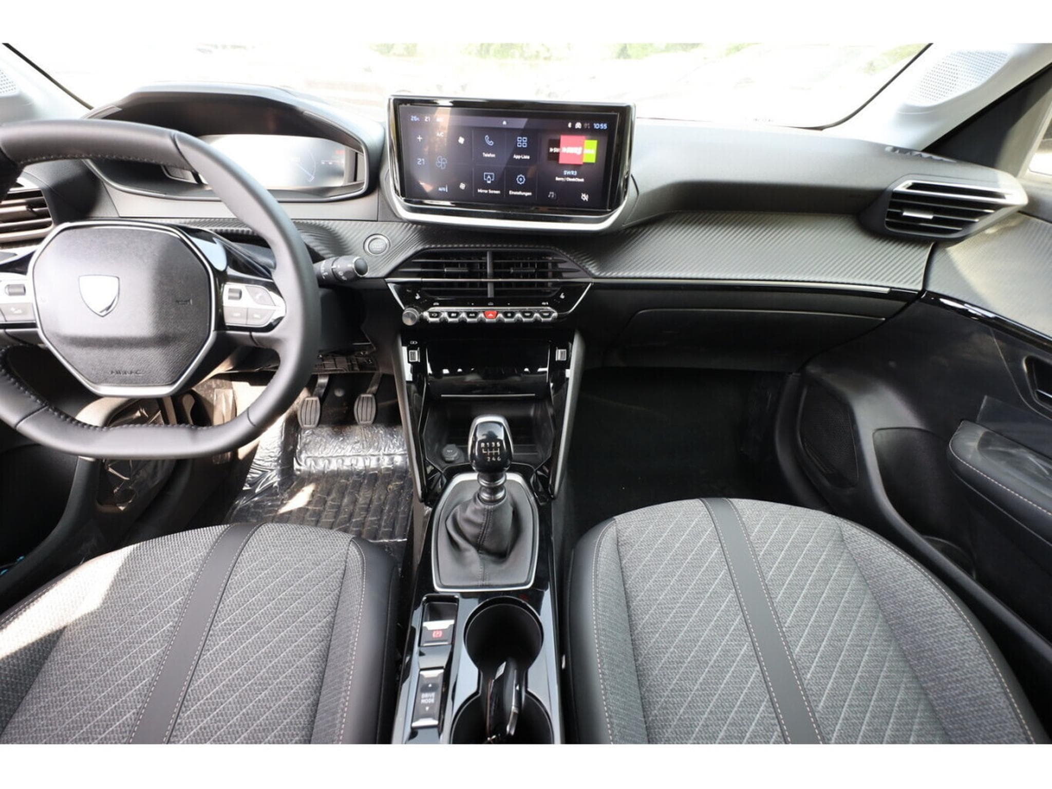 Peugeot 208 1.2 PureTech 101 Allure (2025) - Foto 6