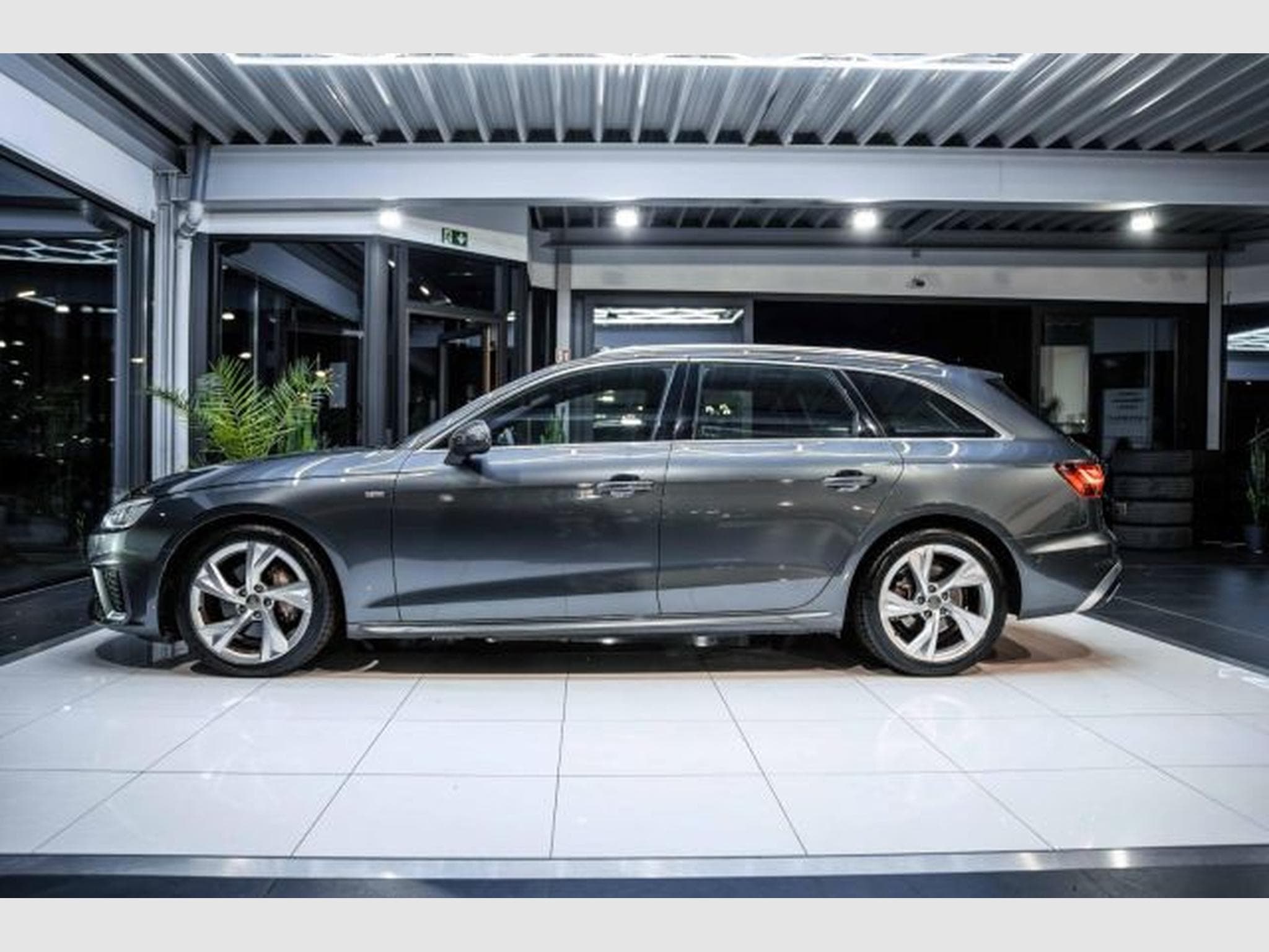 Audi A4 A4 Avant 40 TDI 2x S-Line S-Tronic NAVI Matrix (2020) - Photo 11