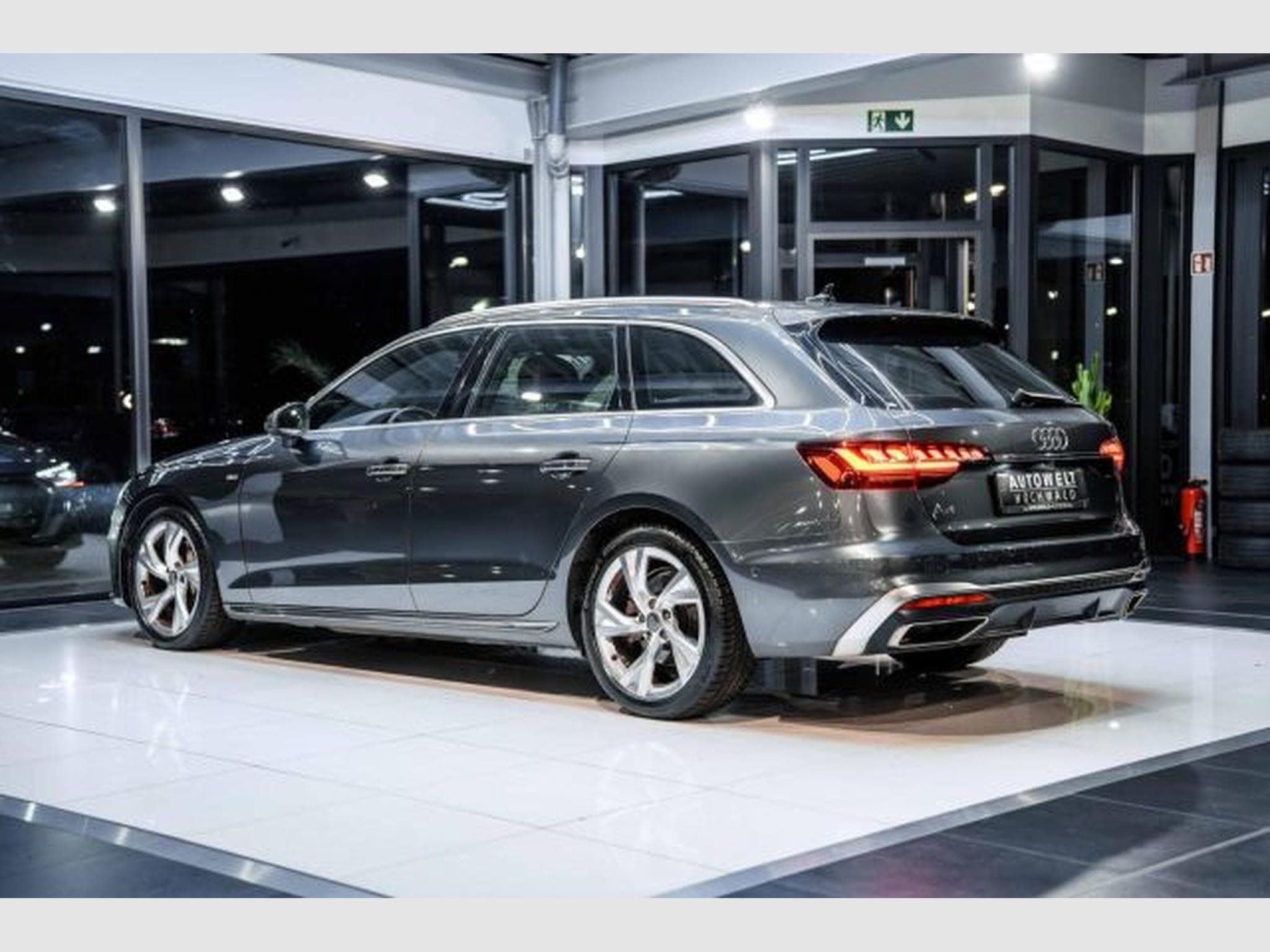 Audi A4 A4 Avant 40 TDI 2x S-Line S-Tronic NAVI Matrix (2020) - Photo 12