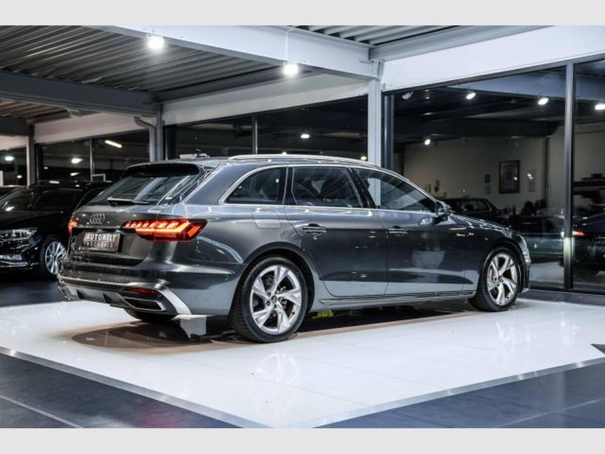 Audi A4 A4 Avant 40 TDI 2x S-Line S-Tronic NAVI Matrix (2020) - Photo 14