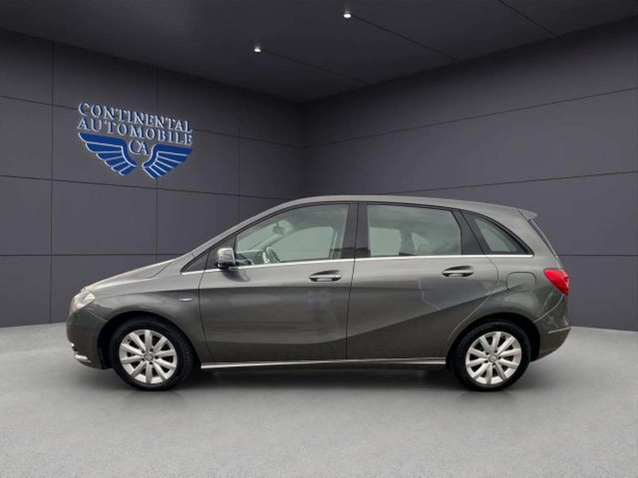 Mercedes B 180 B180 KLIMA,NAVI,TEMPOMAT,PDC,SHZ,FENSTER ELEK. (2011) - Photo 3
