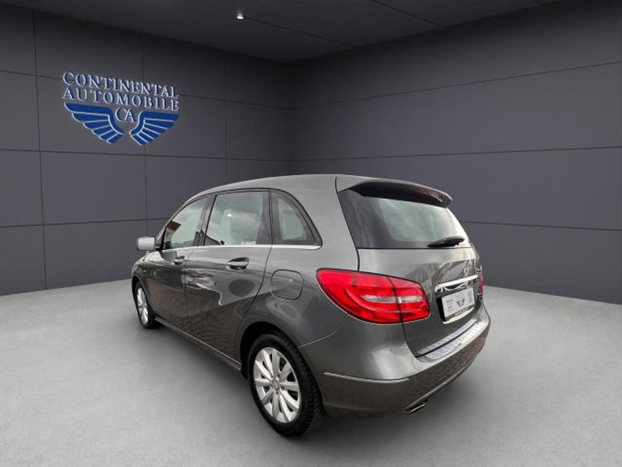 Mercedes B 180 B180 KLIMA,NAVI,TEMPOMAT,PDC,SHZ,FENSTER ELEK. (2011) - Photo 4