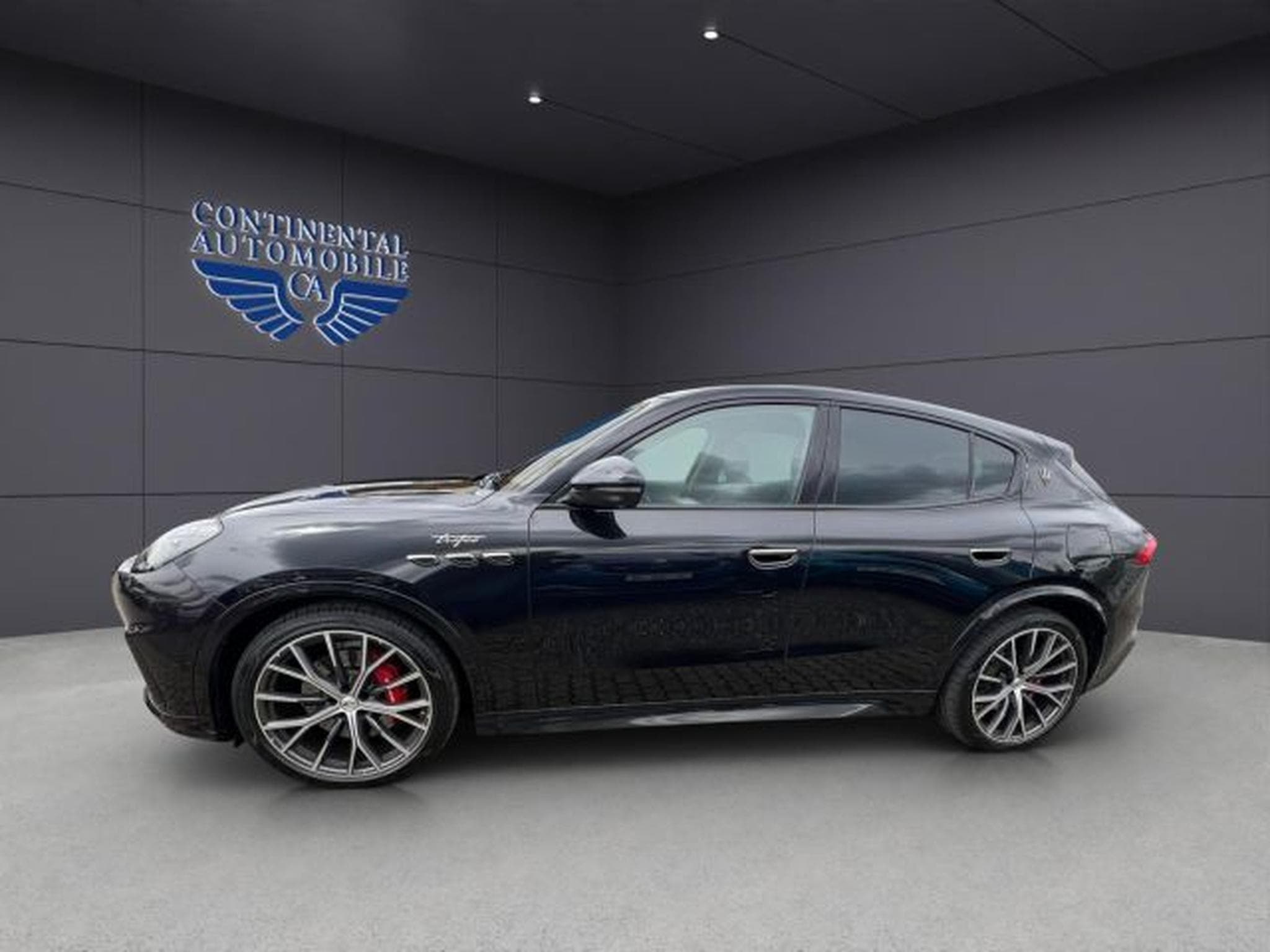 Maserati Grecale Grecale Trofeo KLIMA,NAVI,PANO,PDC,AUTOMATIK,GRA (2023) - Photo 2