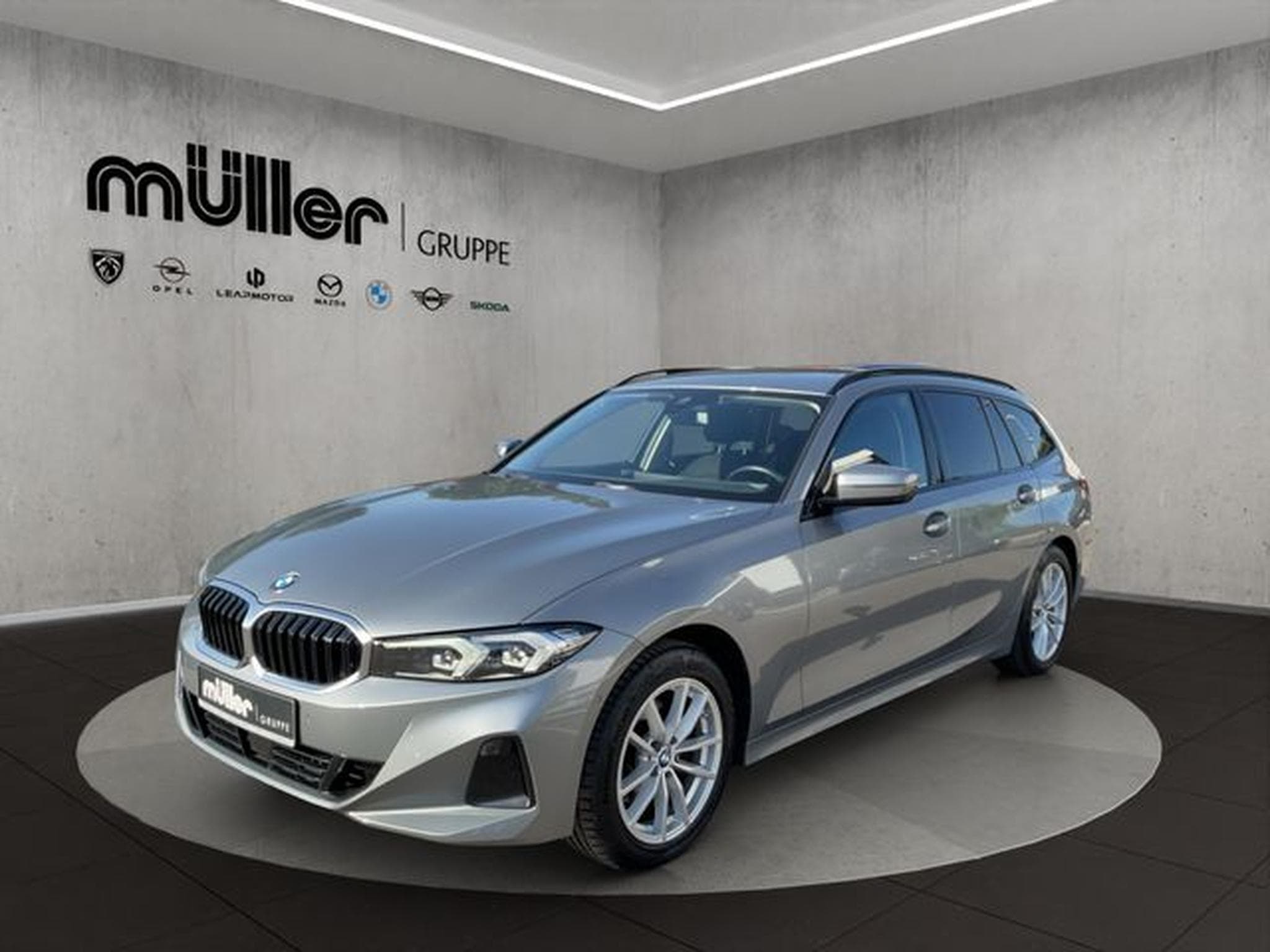 BMW 320 320d TOURING STOP&amp;GO KAMERA AUTOMATIK WIDSCREEN (2023) - Photo 1