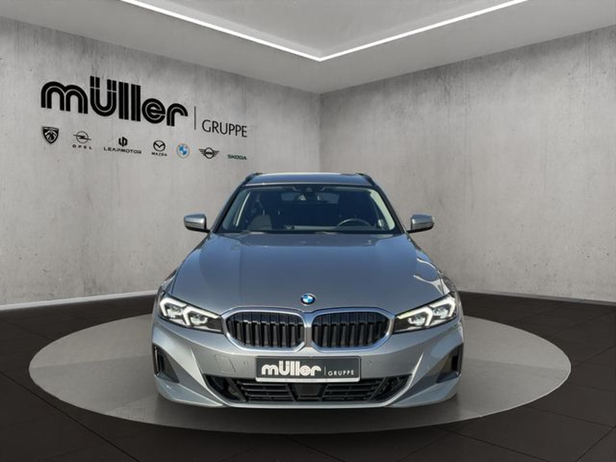 BMW 320 320d TOURING STOP&amp;GO KAMERA AUTOMATIK WIDSCREEN (2023) - Photo 2