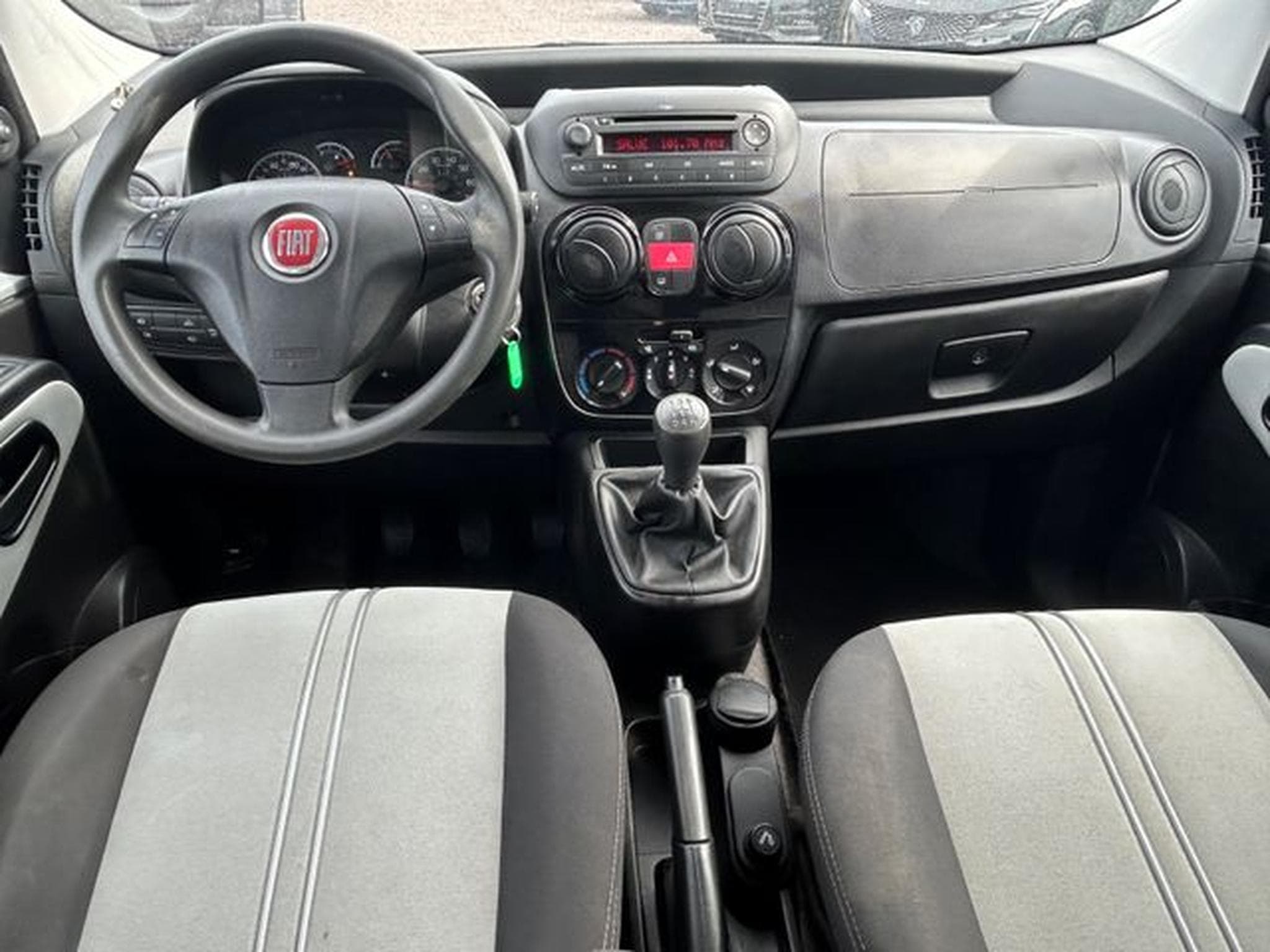 Fiat Qubo Qubo MY Qubo 1.4 *Klima*Bluetooth*Euro5 (2014) - Foto 10