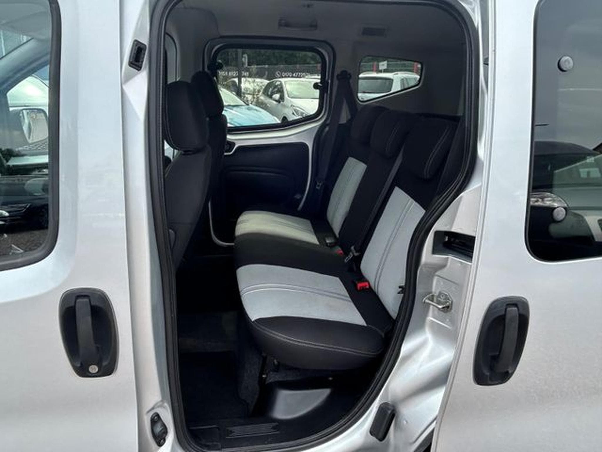Fiat Qubo Qubo MY Qubo 1.4 *Klima*Bluetooth*Euro5 (2014) - Foto 8