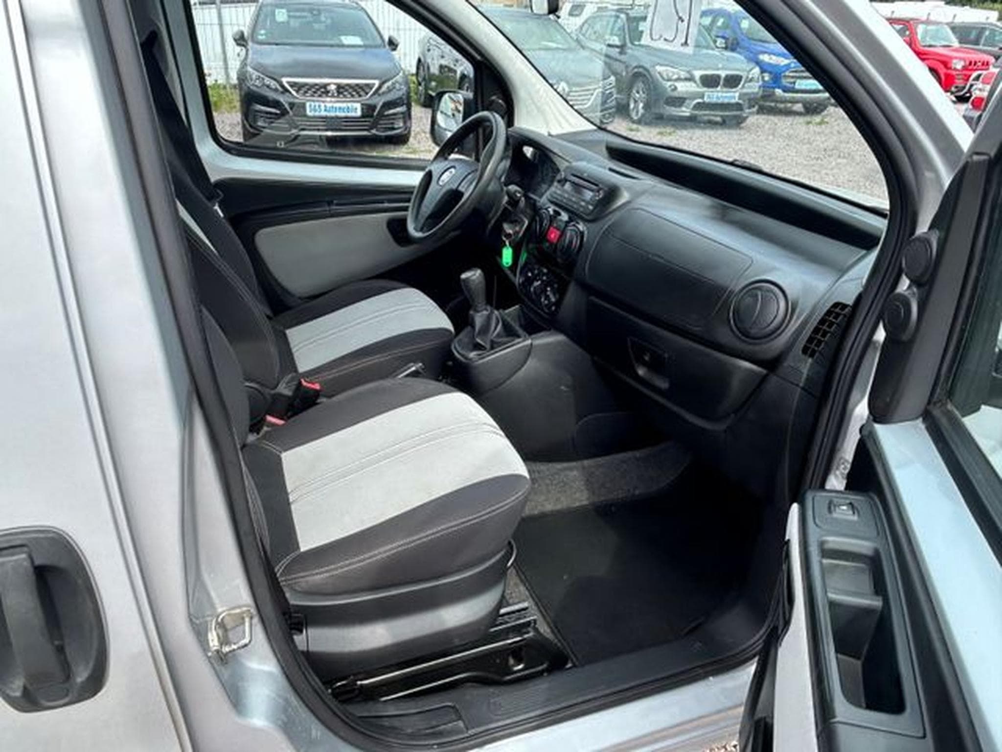 Fiat Qubo Qubo MY Qubo 1.4 *Klima*Bluetooth*Euro5 (2014) - Foto 9