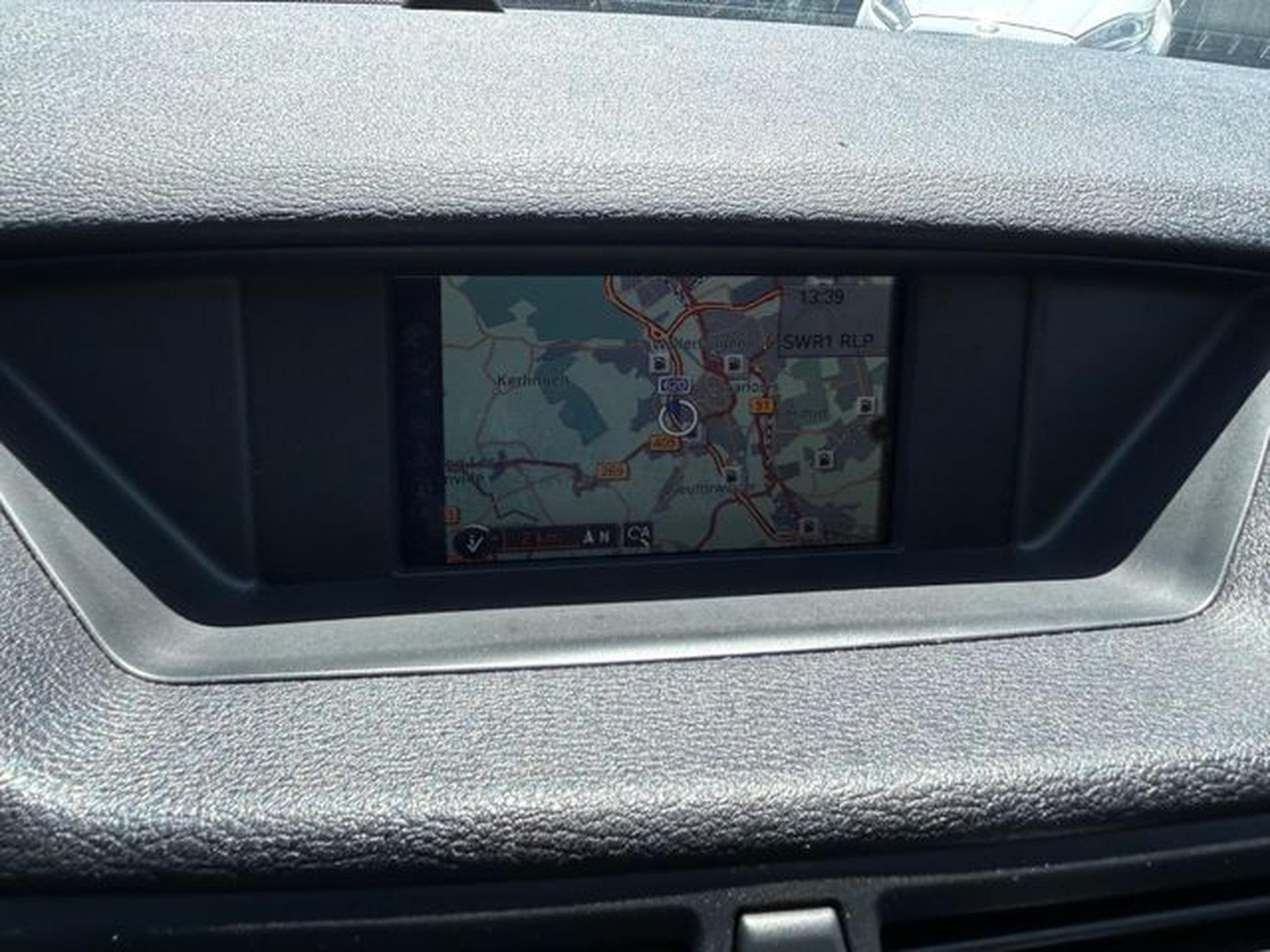 BMW X1 X1 18 i sDrive *M Paket Sport*Navi*Euro5*TÜV Neu (2011) - Foto 11