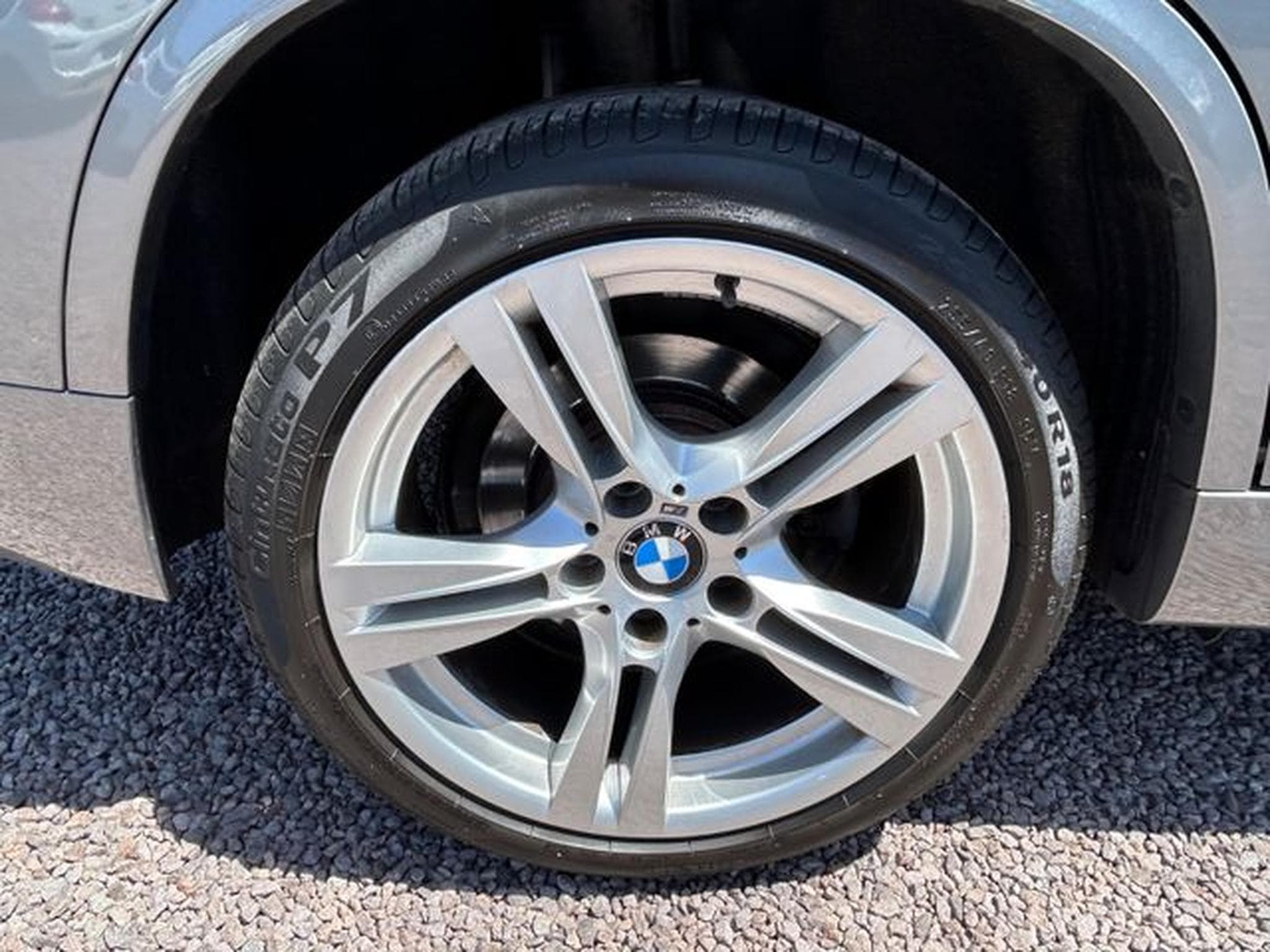 BMW X1 X1 18 i sDrive *M Paket Sport*Navi*Euro5*TÜV Neu (2011) - Foto 17