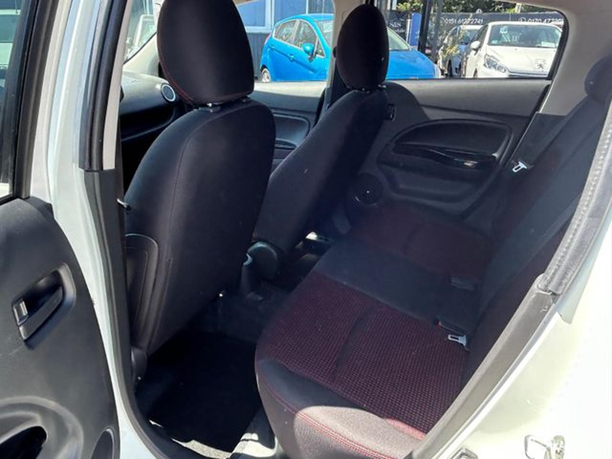 Mitsubishi Space Star Space Star Diamant Edition+ *Automatik*Navi*Eu6 (2019) - Foto 8