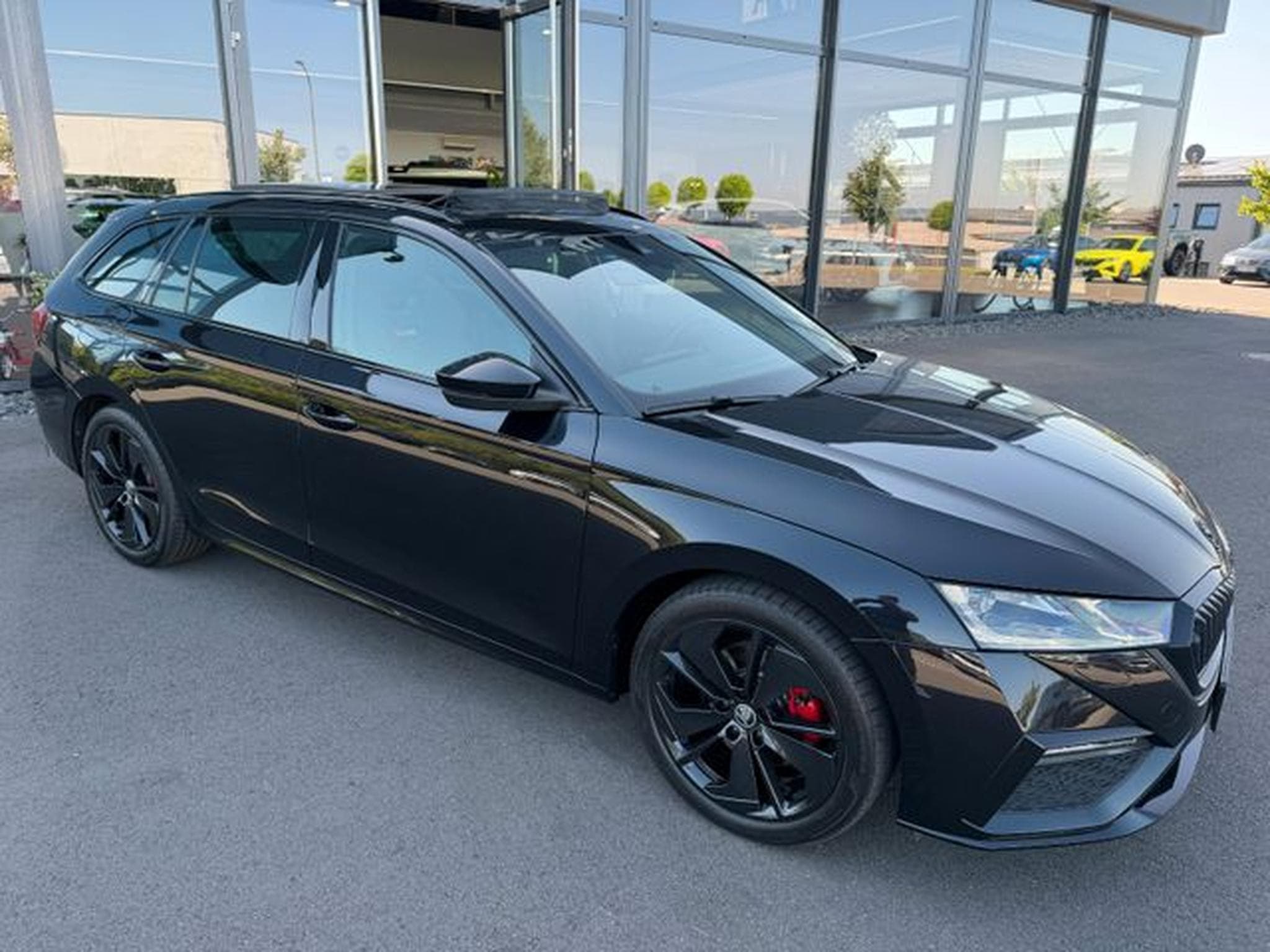 Skoda Octavia Octavia 2,0TDi Kombi RS 4x4 Pano AHK Standhz ACC (2022) - Foto 3