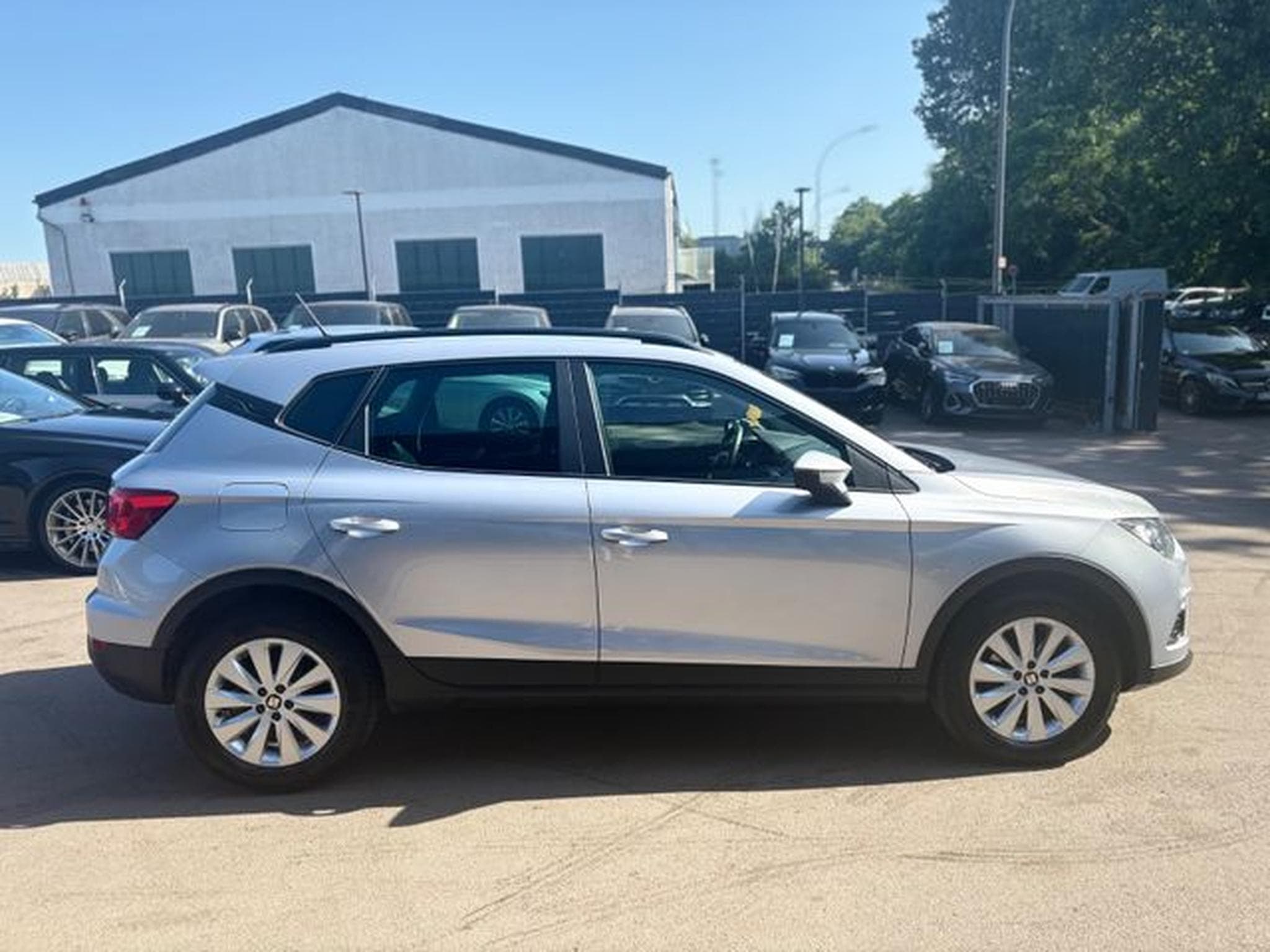 Seat Arona ARONA STYLE *NAVI*PDC*TEMPOMAT* (2020) - Foto 12