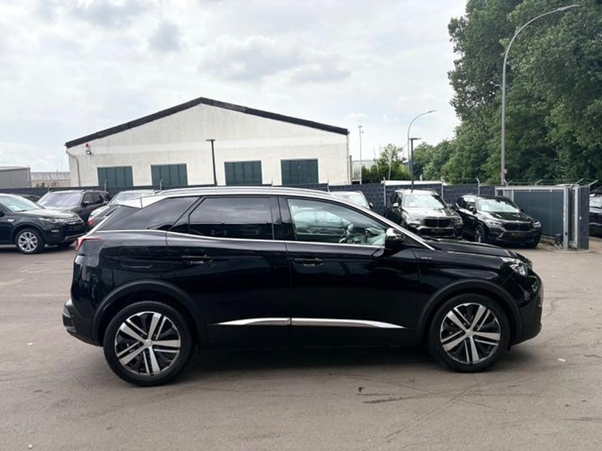 Peugeot 3008 3008 GT *AUT*PANO*LEDER*NAVI*KAM*ASSIST*SHZ* (2017) - Foto 12