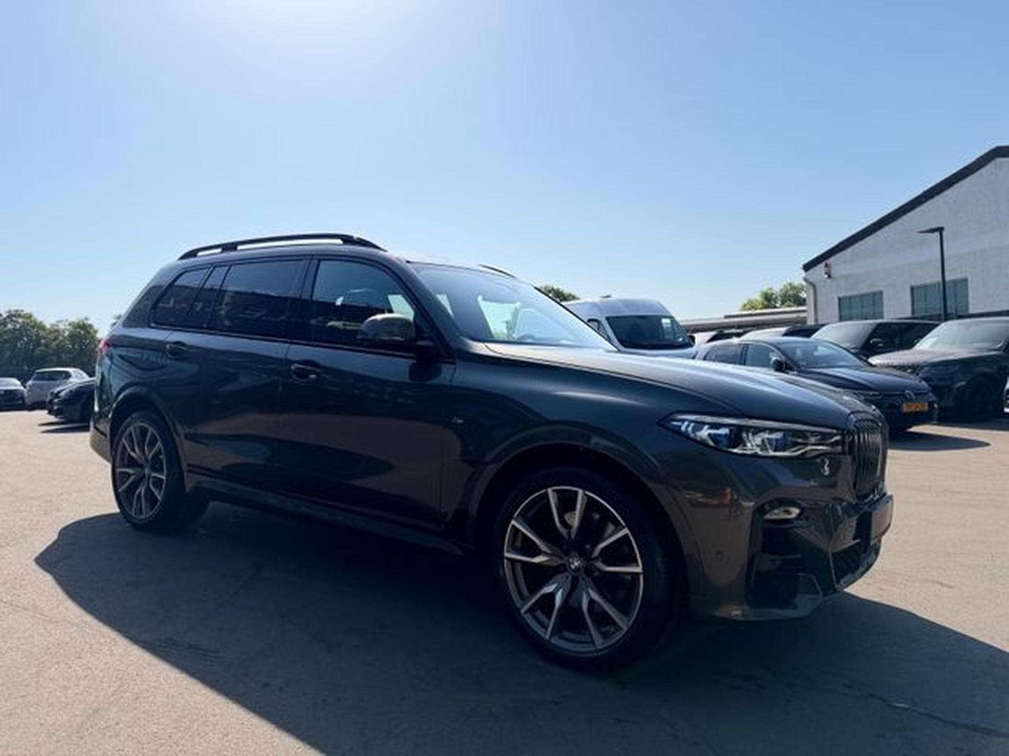 BMW X7 X7 M50*6 SEATS*LASER*SKY-LOUNGE*6X SHZ*SOFT*22.Z (2022) - Foto 5
