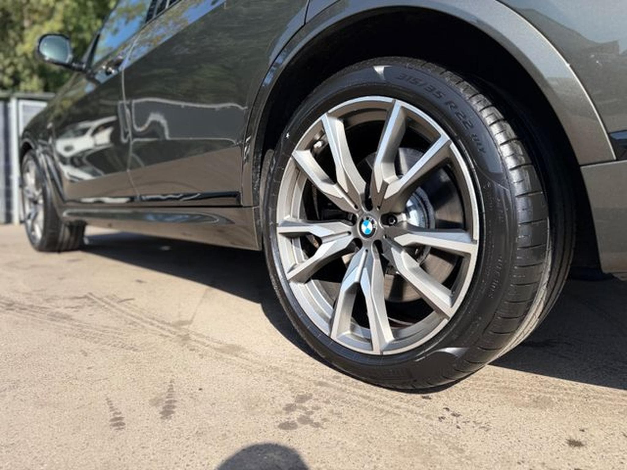 BMW X7 X7 M50*6 SEATS*LASER*SKY-LOUNGE*6X SHZ*SOFT*22.Z (2022) - Foto 10