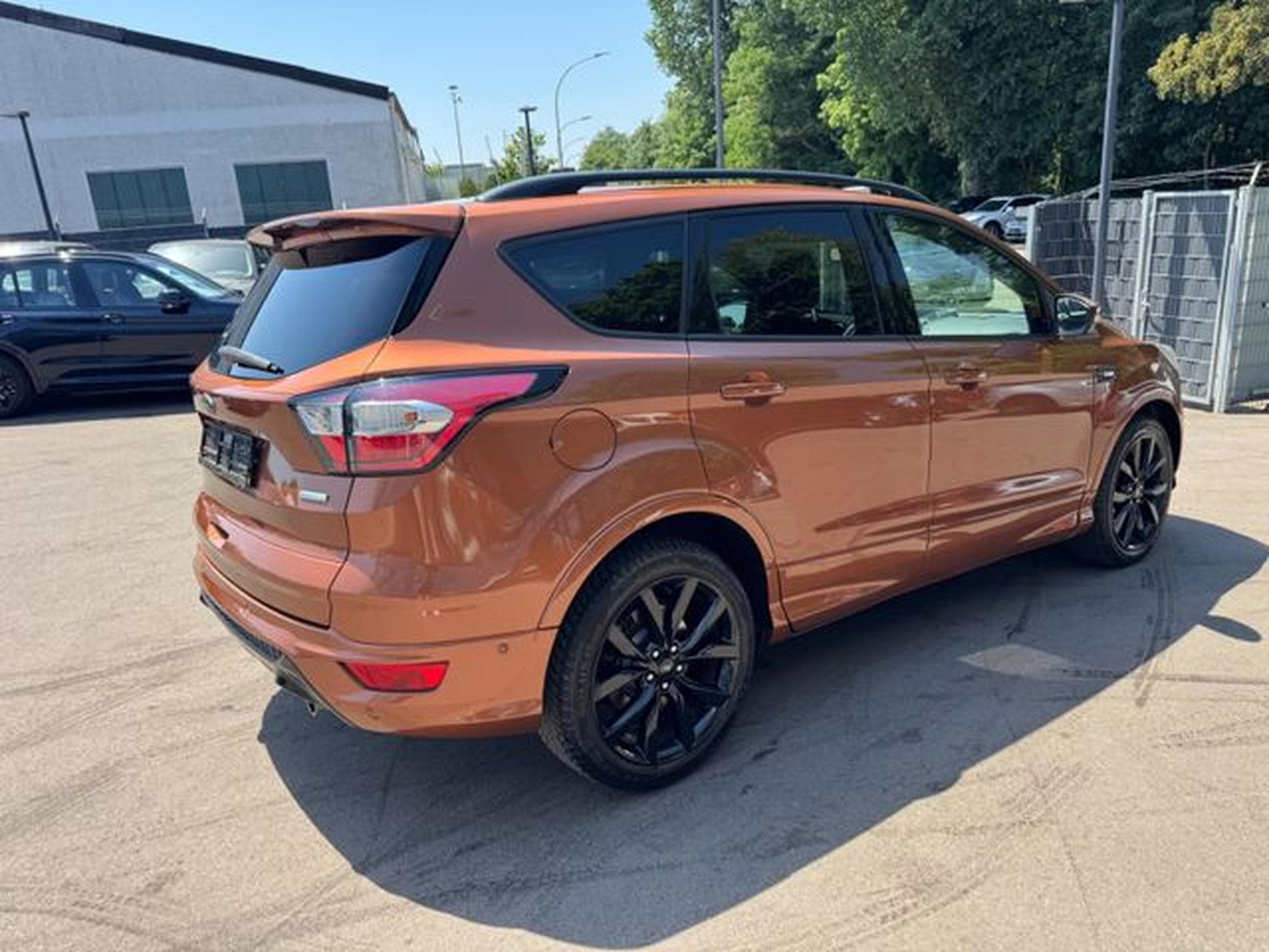Ford Kuga KUGA ST-LINE*KLIMA*R.KAMERA*19 ZOLL*WINTERPAKET* (2018) - Foto 6