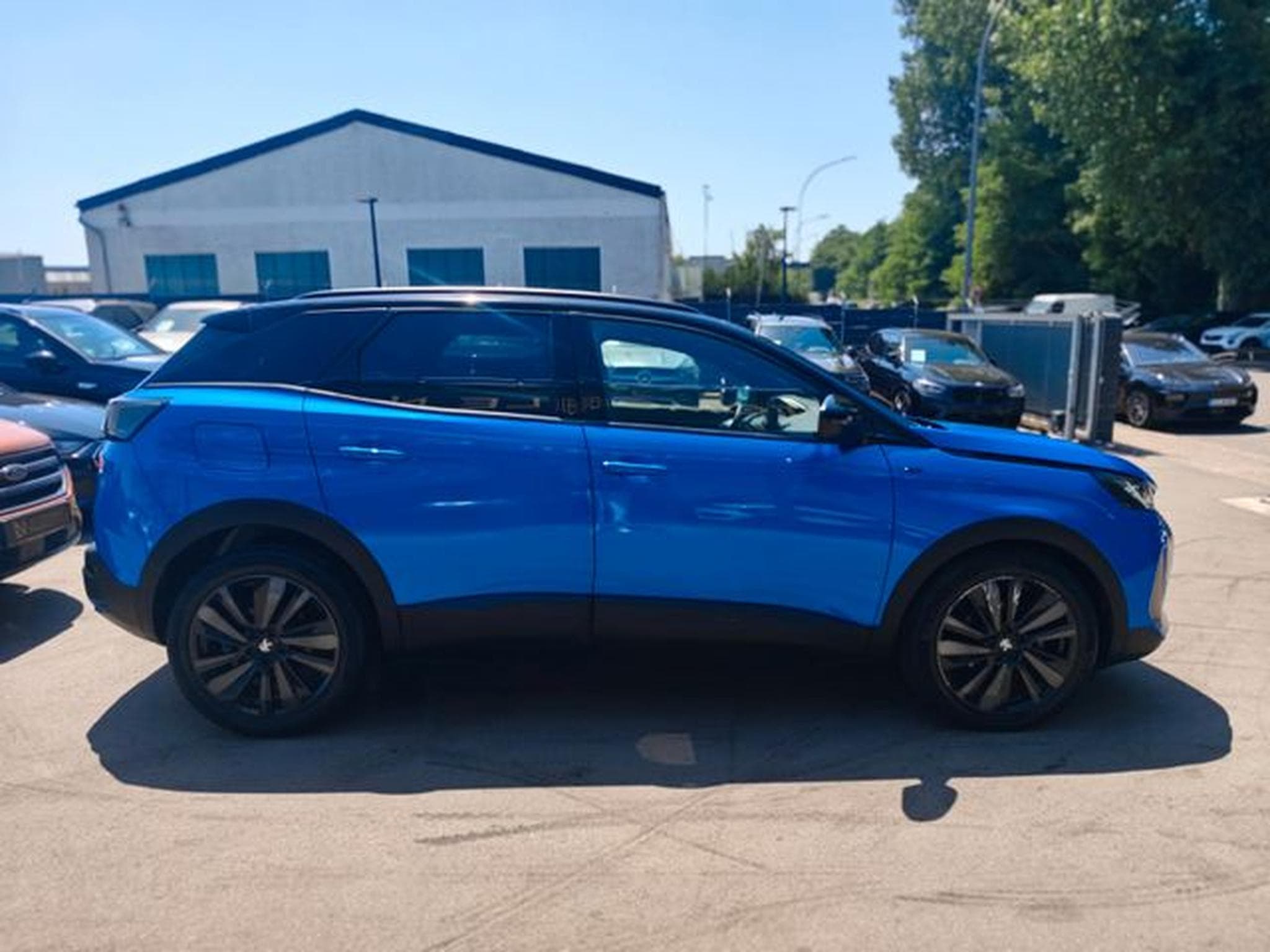 Peugeot 3008 3008 GT*FOCAL*PANORAMA*NAVI*KAMERA*VIRTUAL* (2023) - Foto 12