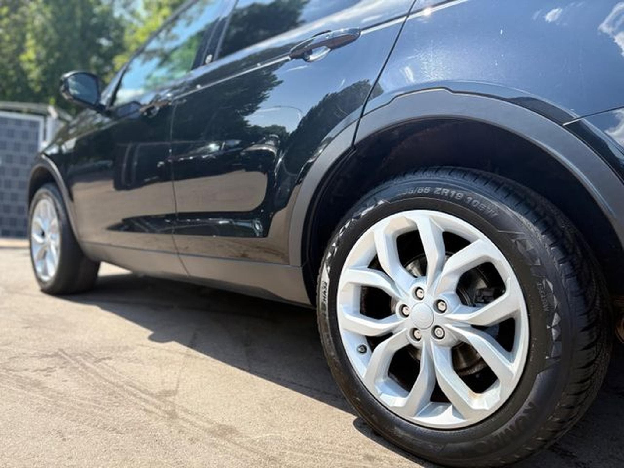 Land-Rover Discovery DISCOVERY SPORT HSE *PANO*LEDER*MERIDIAN* (2017) - Foto 14