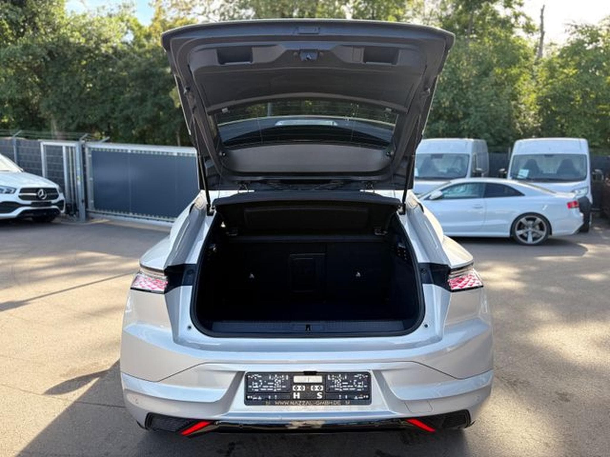 DS Automobiles DS4 DS4  E-TENSE ÉTOILE *ALCANTARA PAKET*NAVI*R-KAM* (2025) - Foto 9