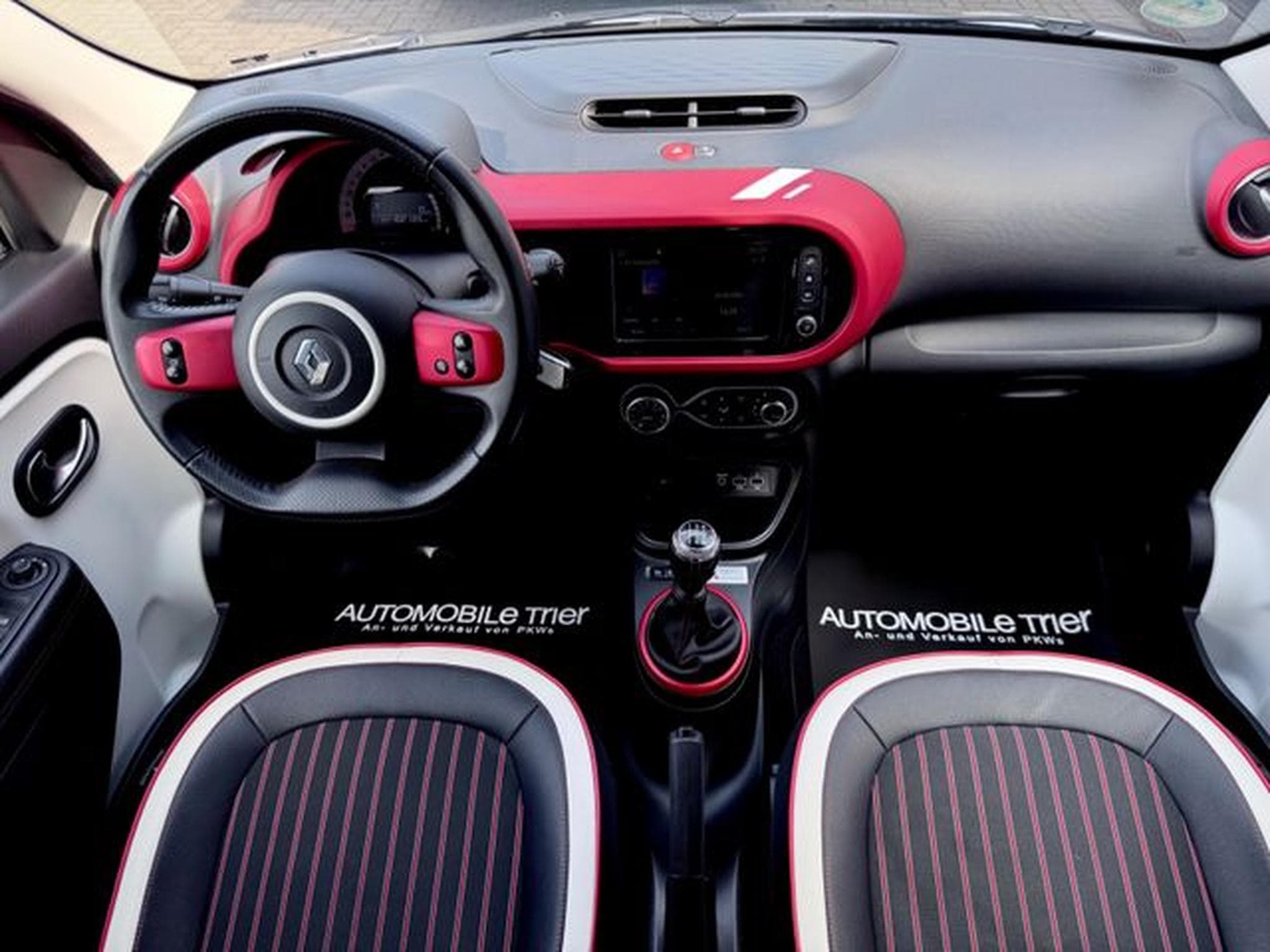 Renault Twingo Twingo Le Coq Sportif /SERVICE/TÜV/GARANTIE/ (2019) - Photo 11
