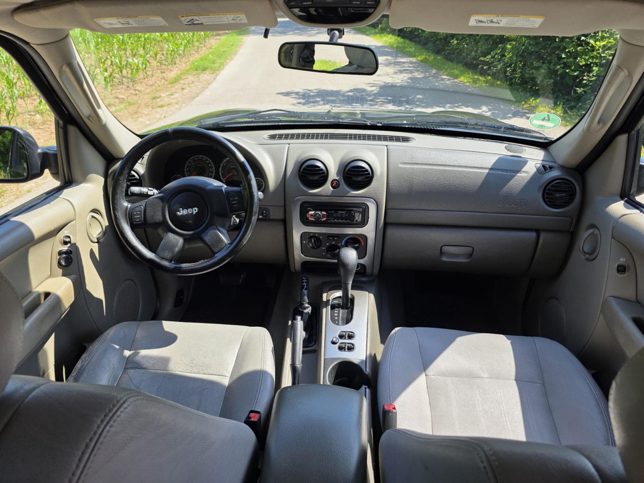 Jeep Cherokee 3.7 Limited Aut (2007) - Photo 5