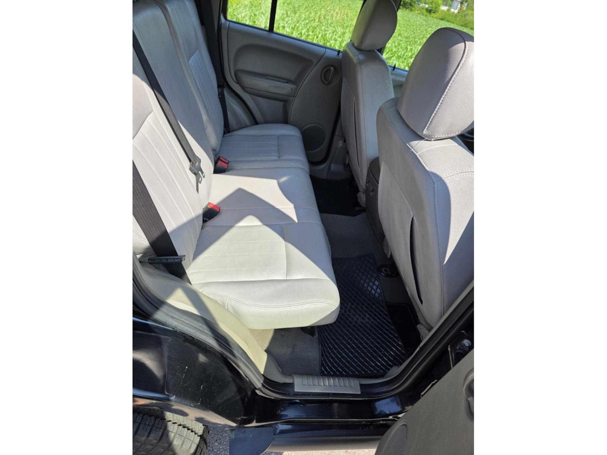 Jeep Cherokee 3.7 Limited Aut (2007) - Photo 7